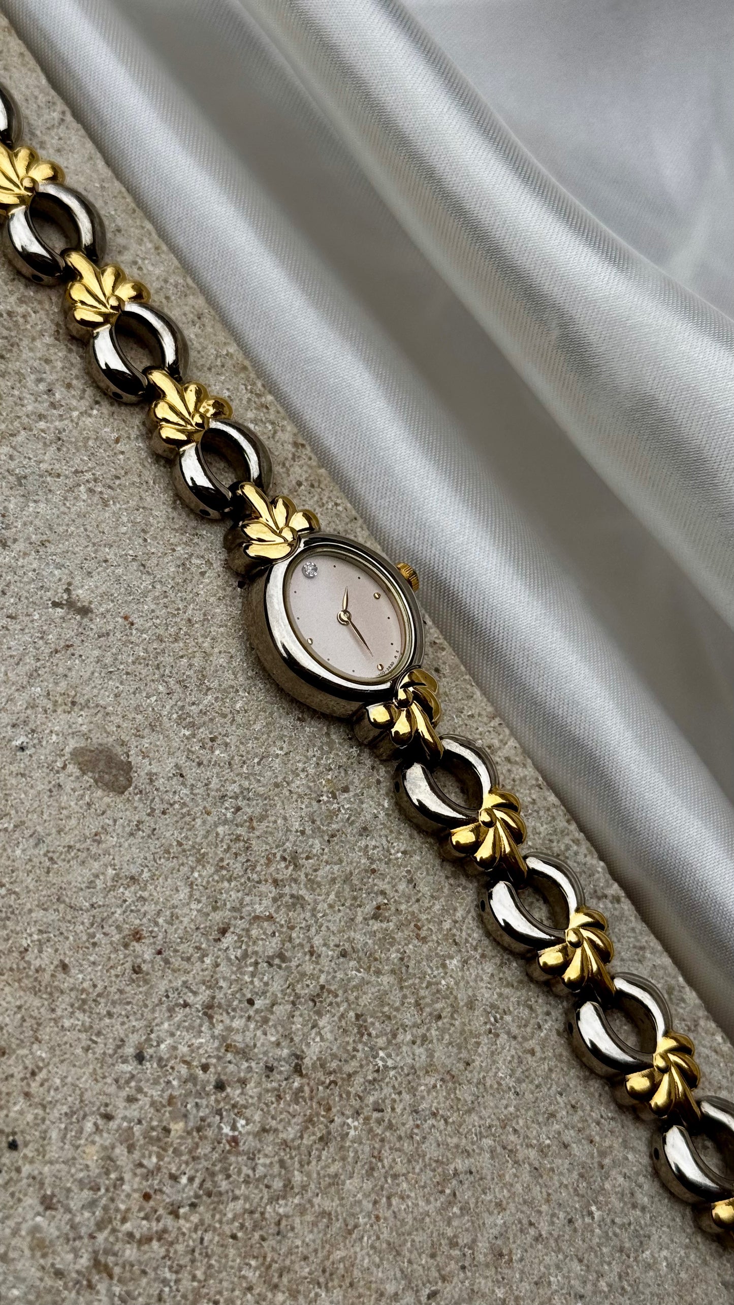 Art Deco Vintage Noevir Watch 1990s - Gold Plated