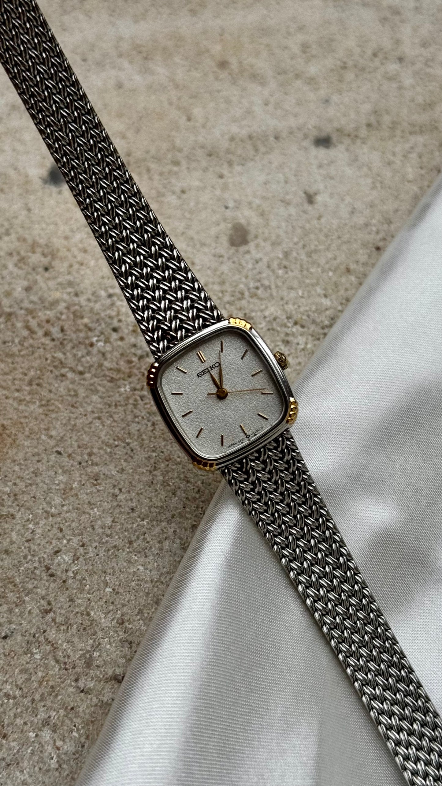 Vintage Seiko Watch 1988 - gold and white gold plated