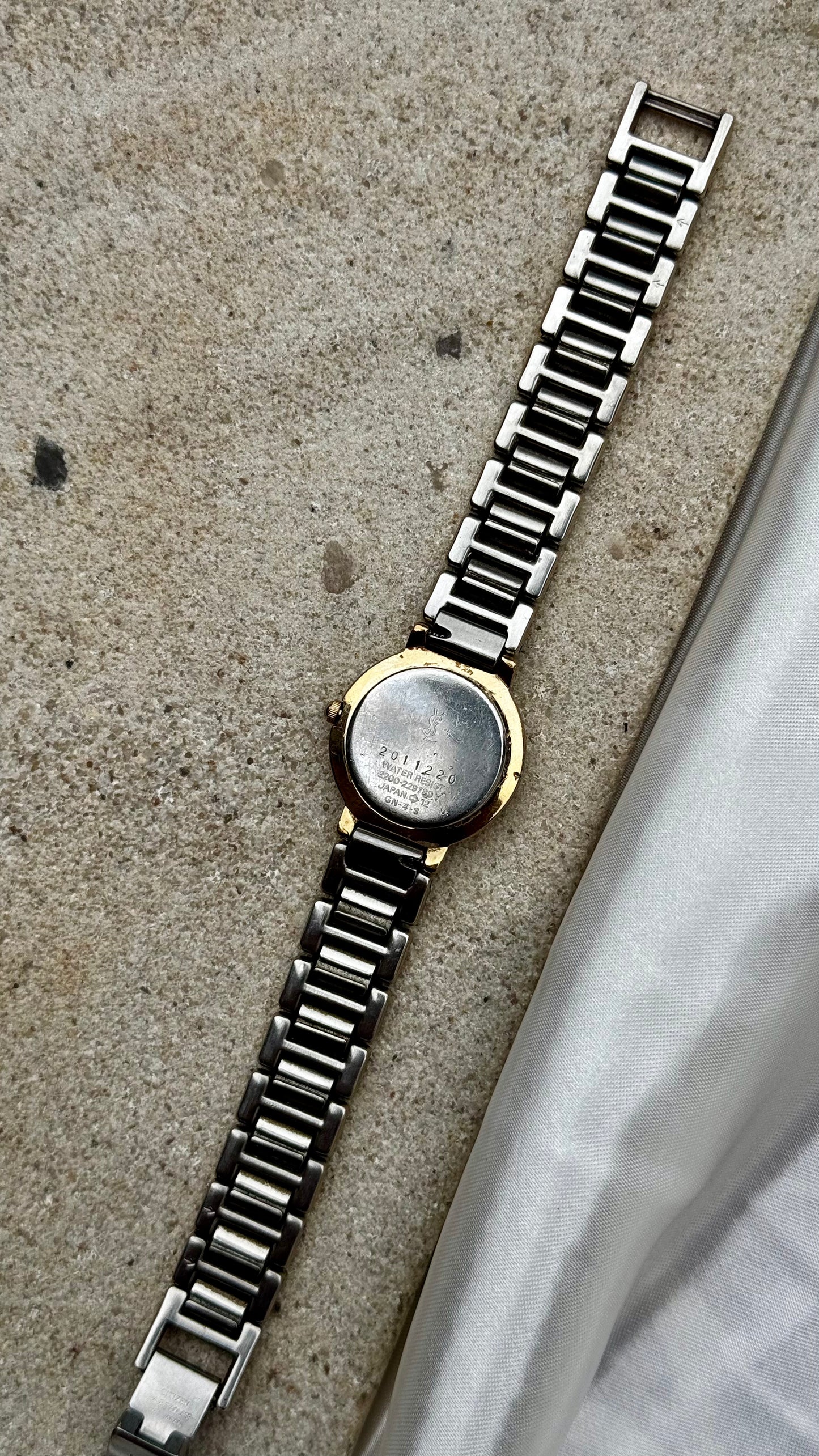 Yves Saint Laurent vintage watch (YSL) 1992 - Black dial