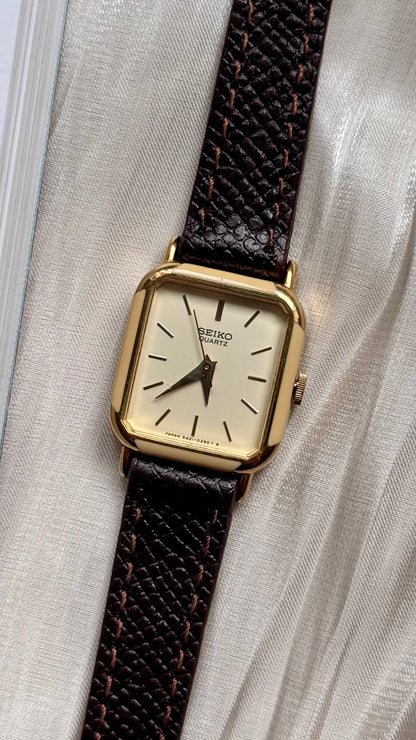 Seiko vintage watch 1992 - Gold plated and enameled case