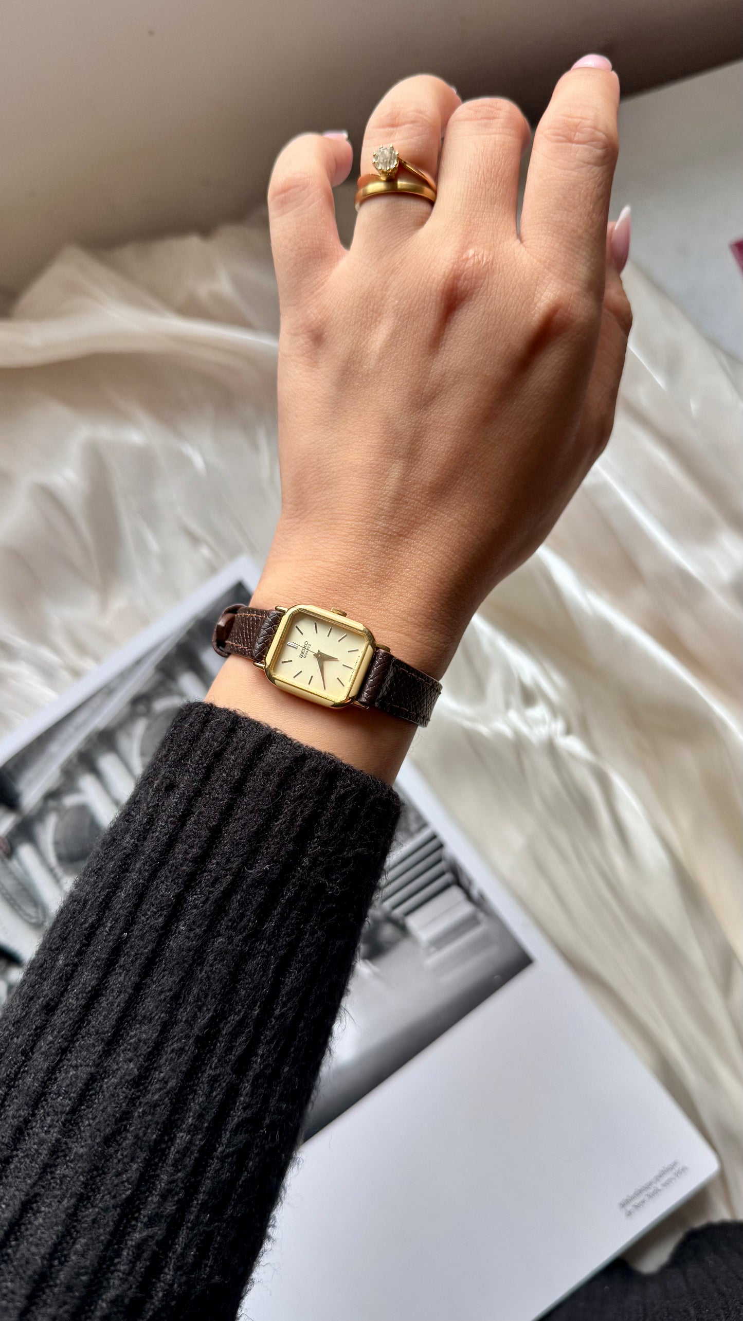 Seiko vintage watch 1992 - Gold plated and enameled case