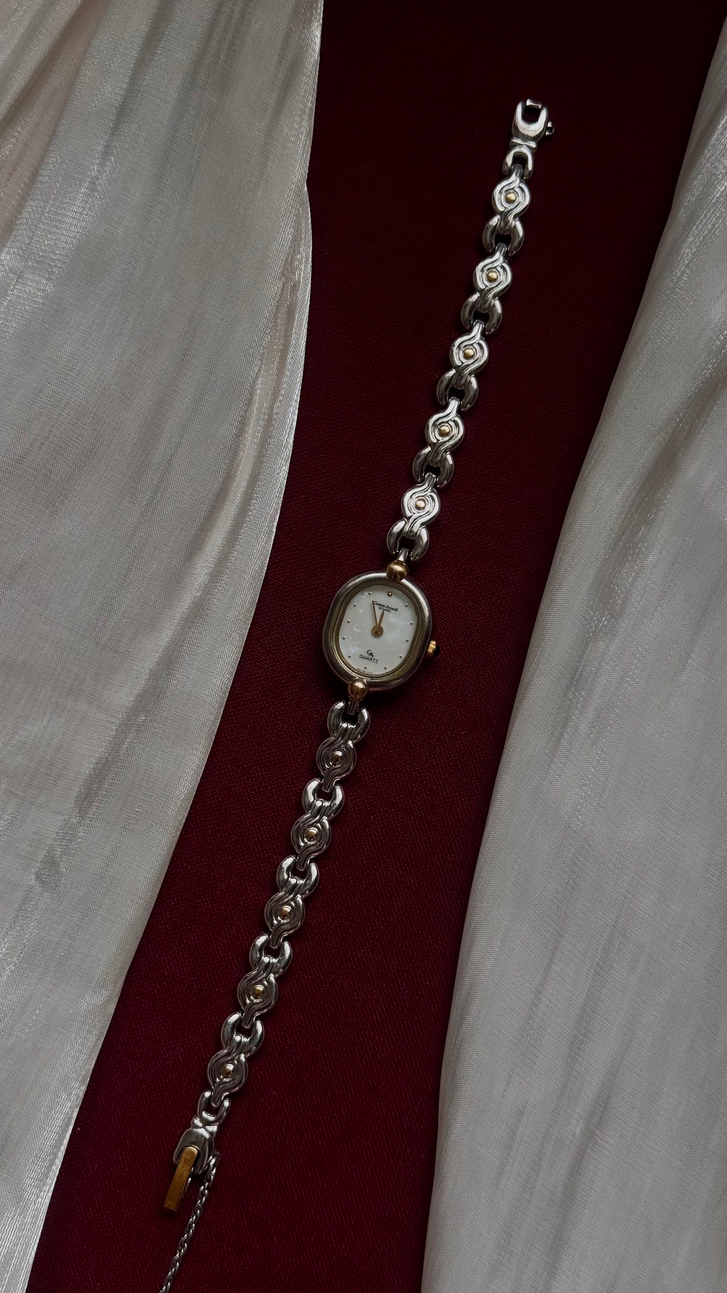 Gianni Accardi Vintage Watch 1990s - Mother of Pearl Dial