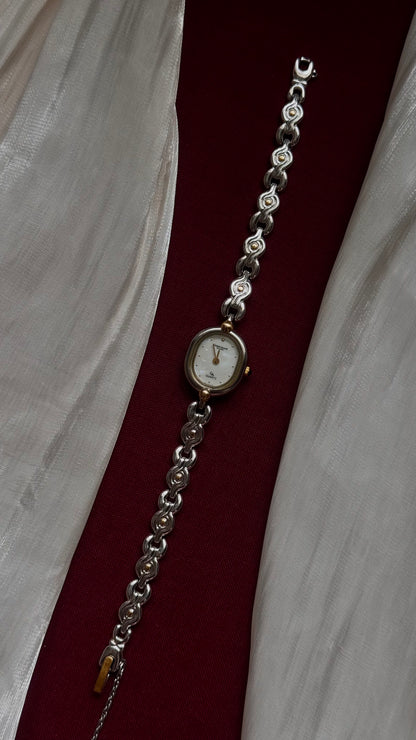 Gianni Accardi Vintage Watch 1990s - Mother of Pearl Dial