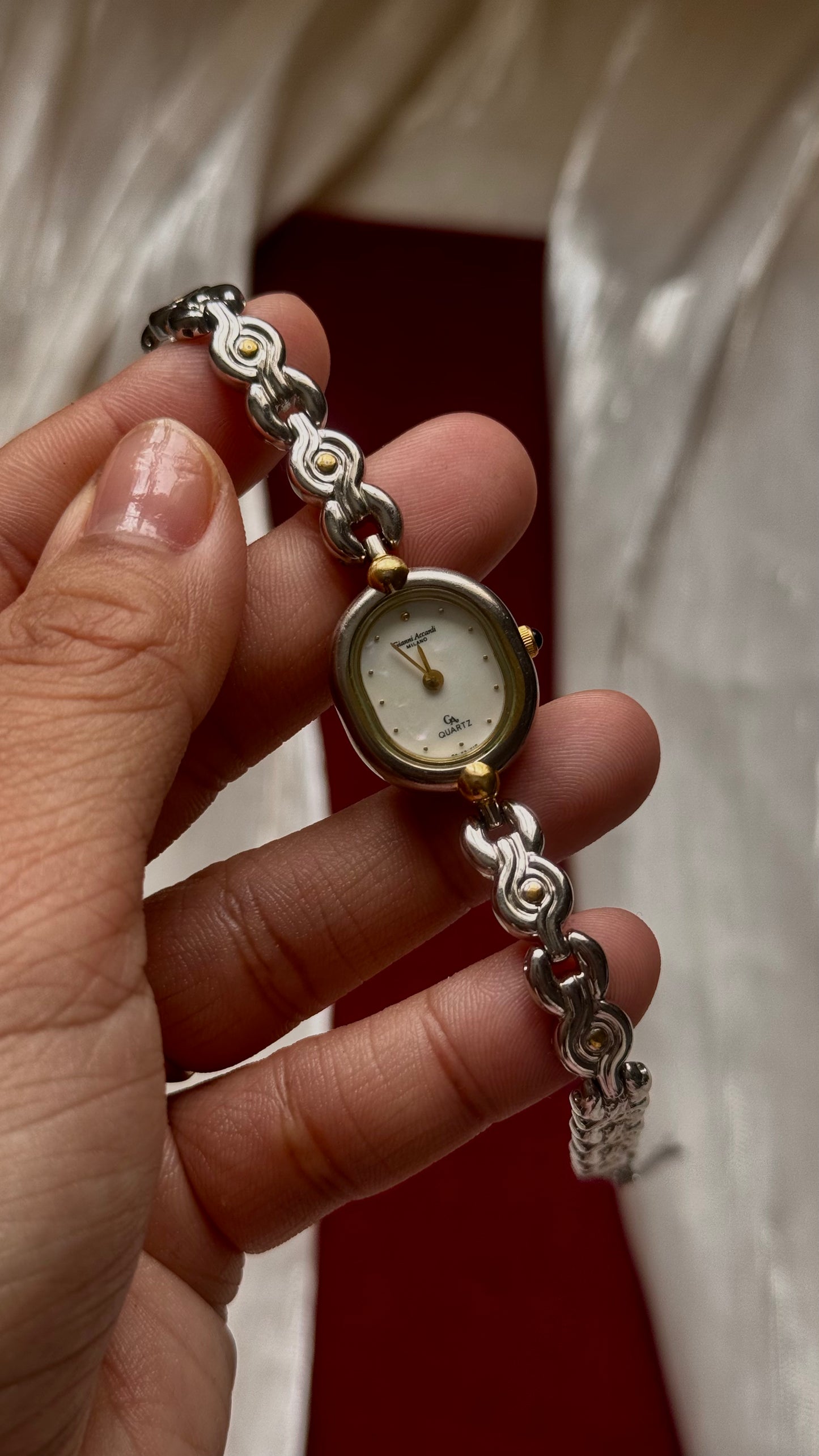 Gianni Accardi Vintage Watch 1990s - Mother of Pearl Dial