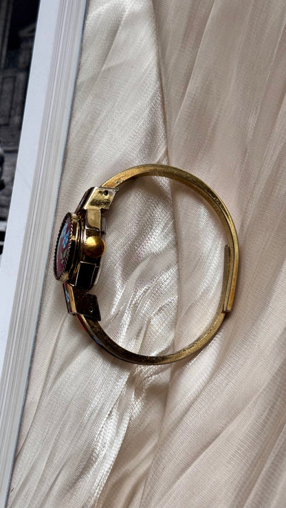 Lucerne Peekaboo vintage watch