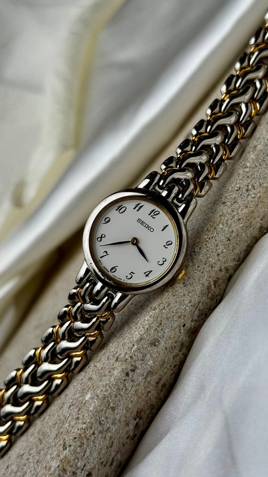 Seiko 1997 Vintage Watch - Sculpted Bracelet