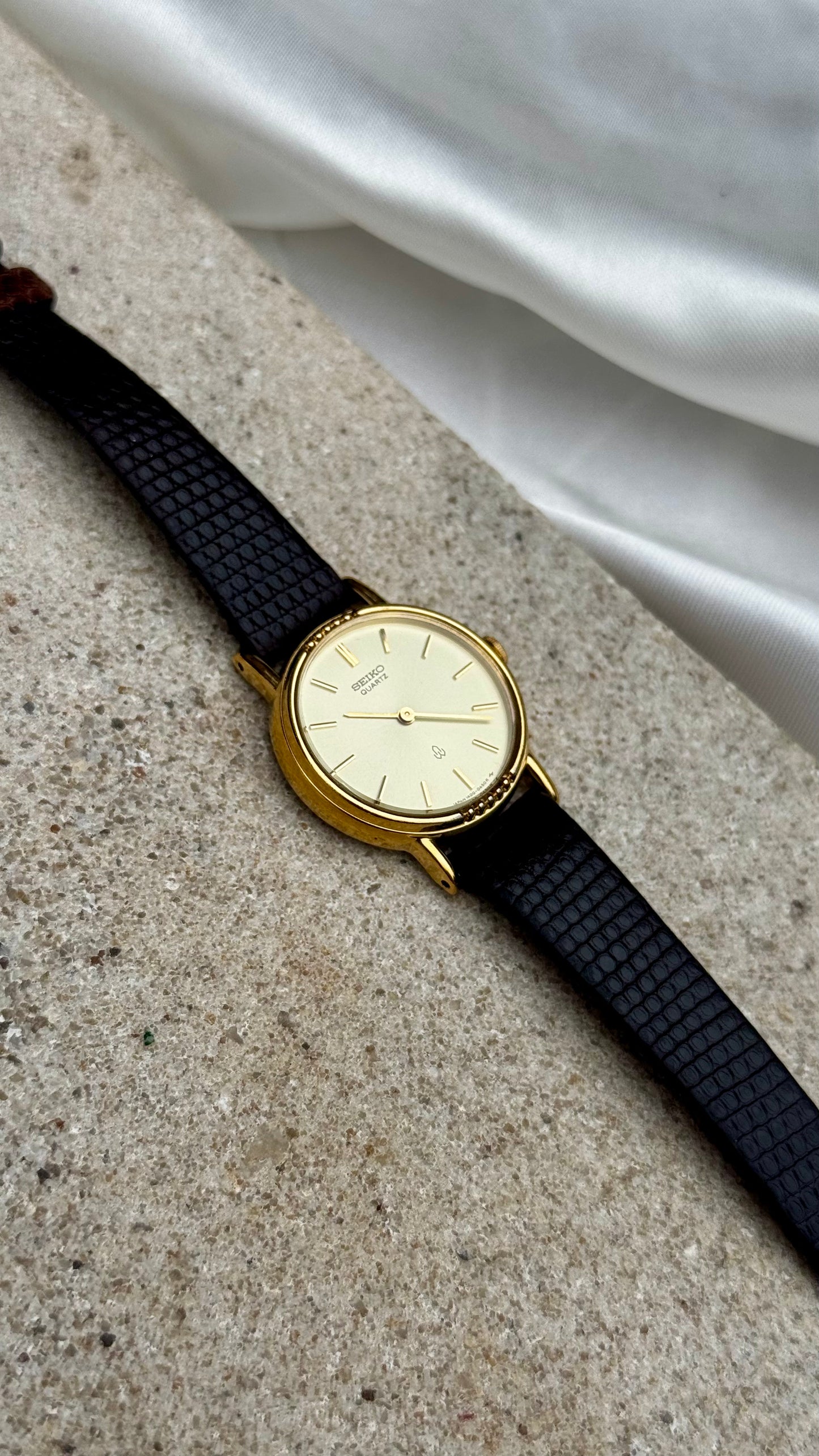 Seiko Vintage Watch 1980 - Gold Plated, Original leather