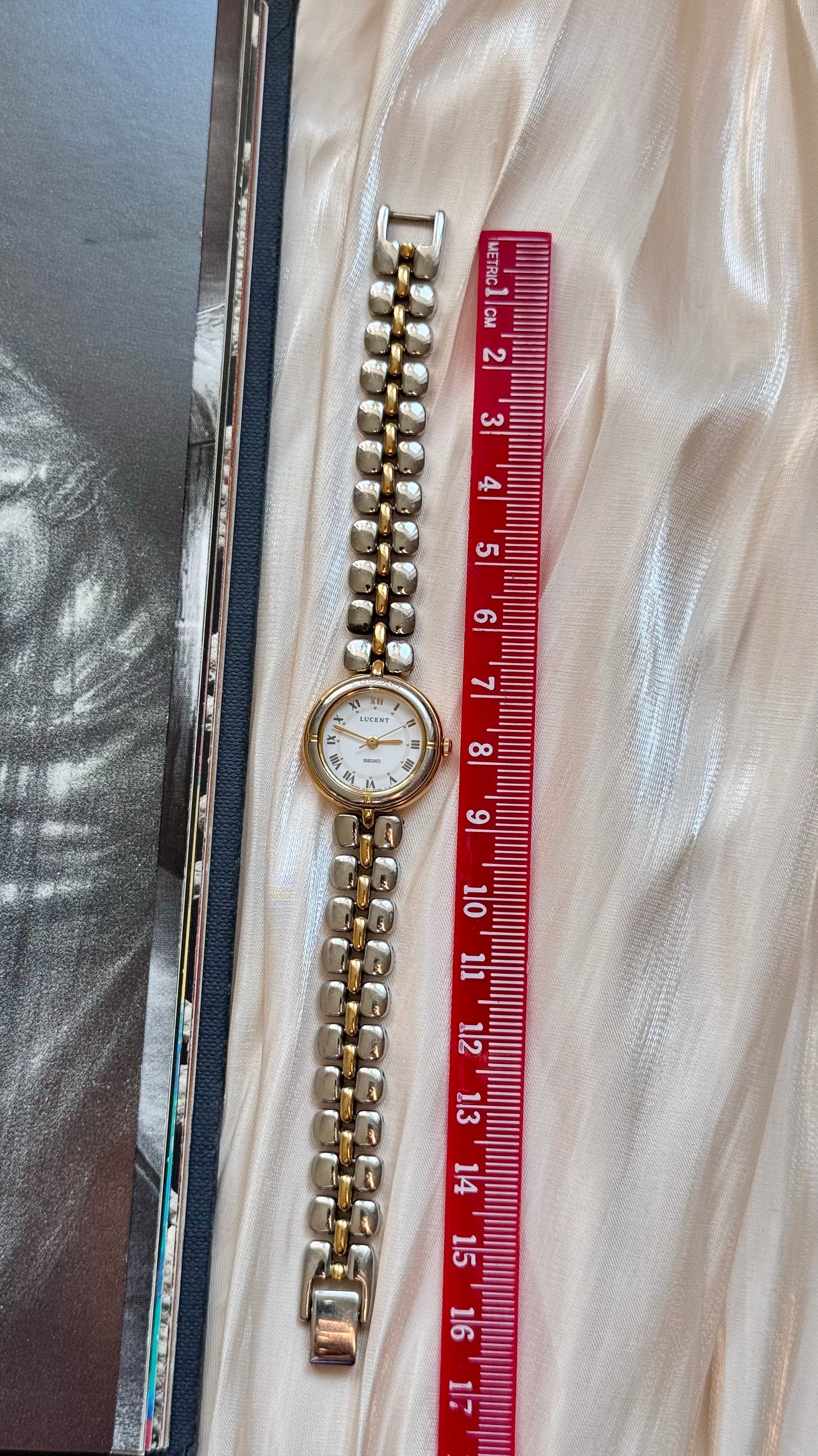 Seiko Lucent vintage watch 1992
