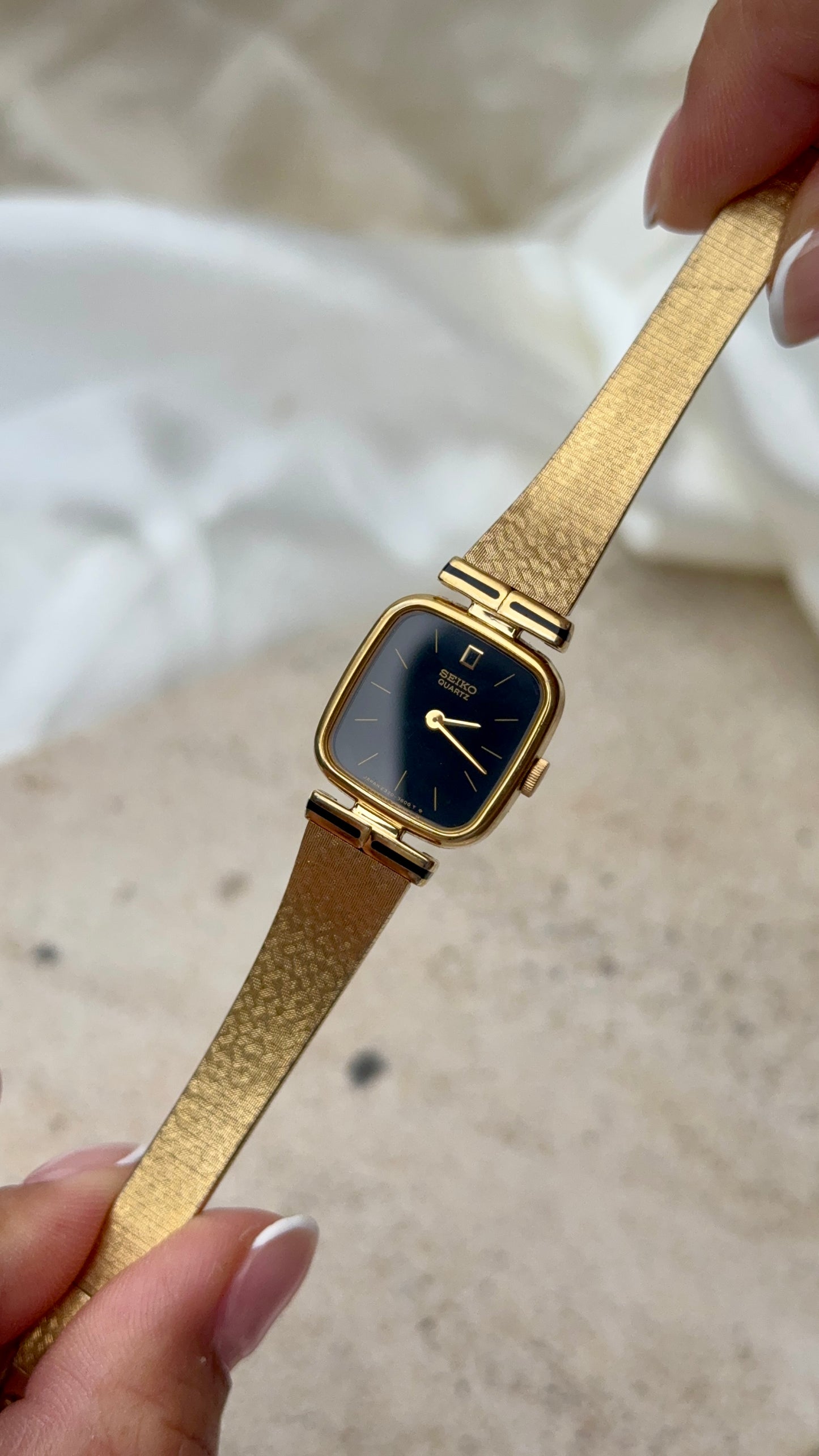 Vintage Seiko Integrated Bracelet Watch 1991 - gold plated