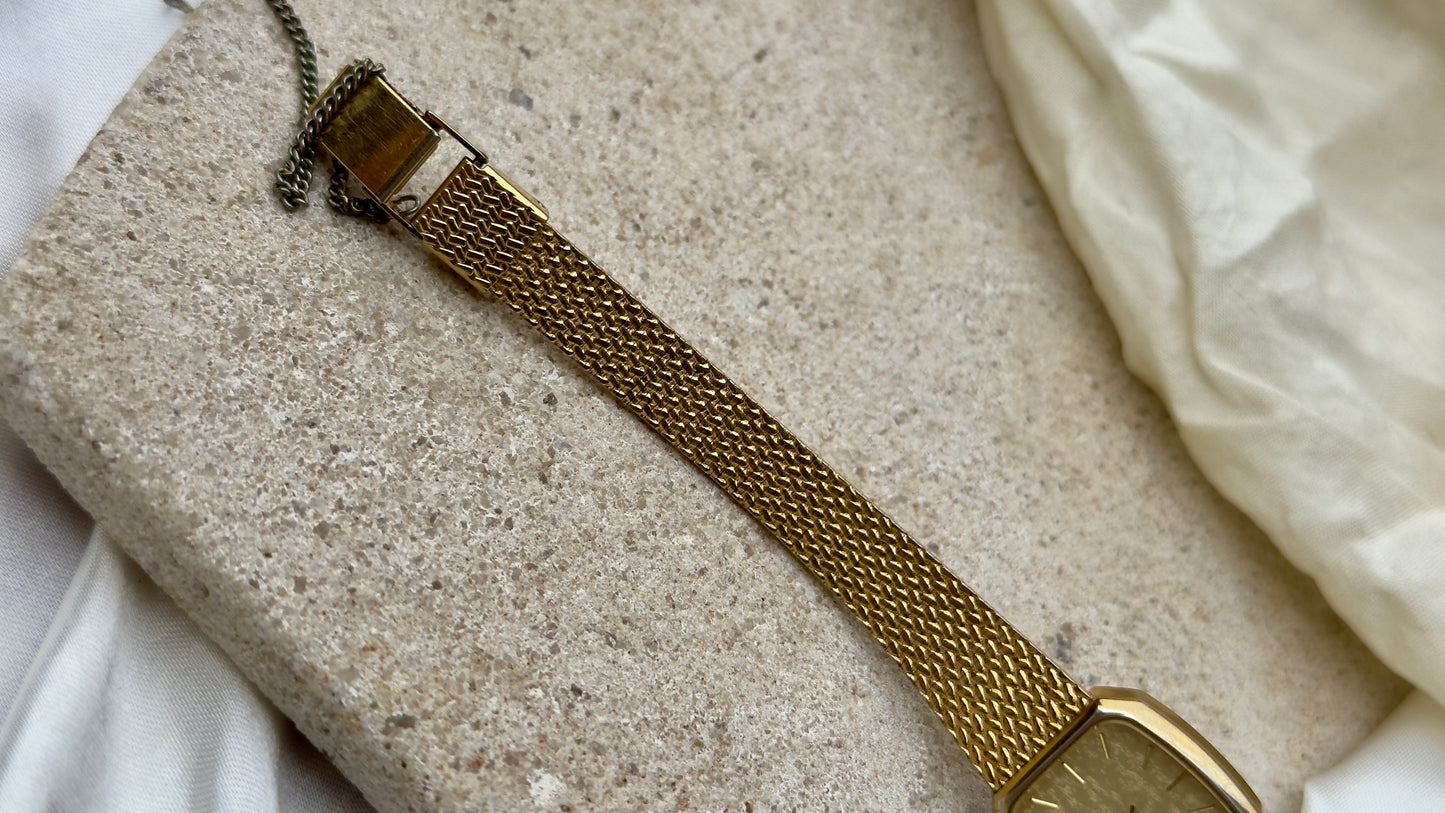 Vintage Seiko Integrated Woven Bracelet Watch 1983 - gold plated