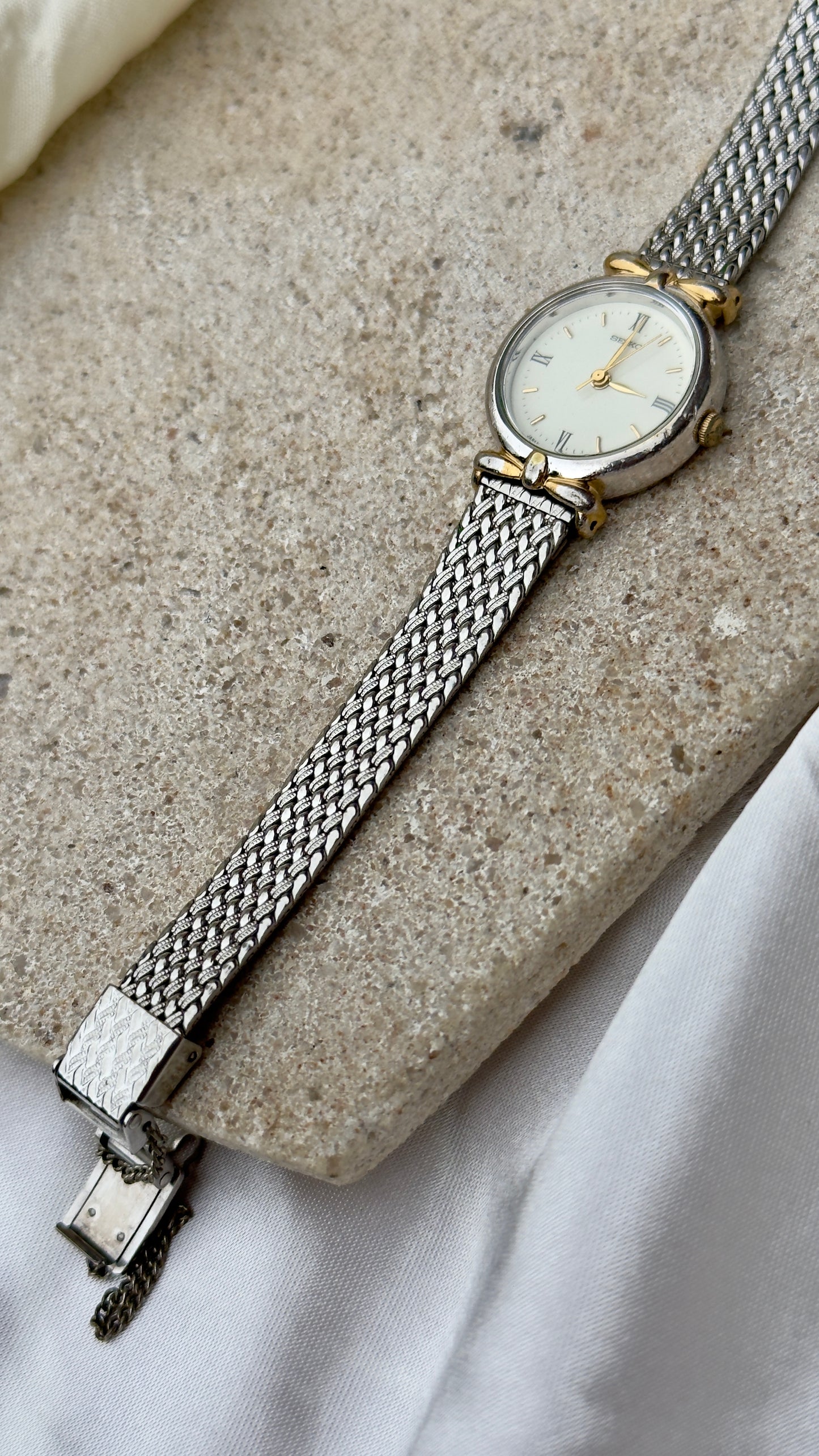 1998 Seiko Woven Bracelet Vintage Watch