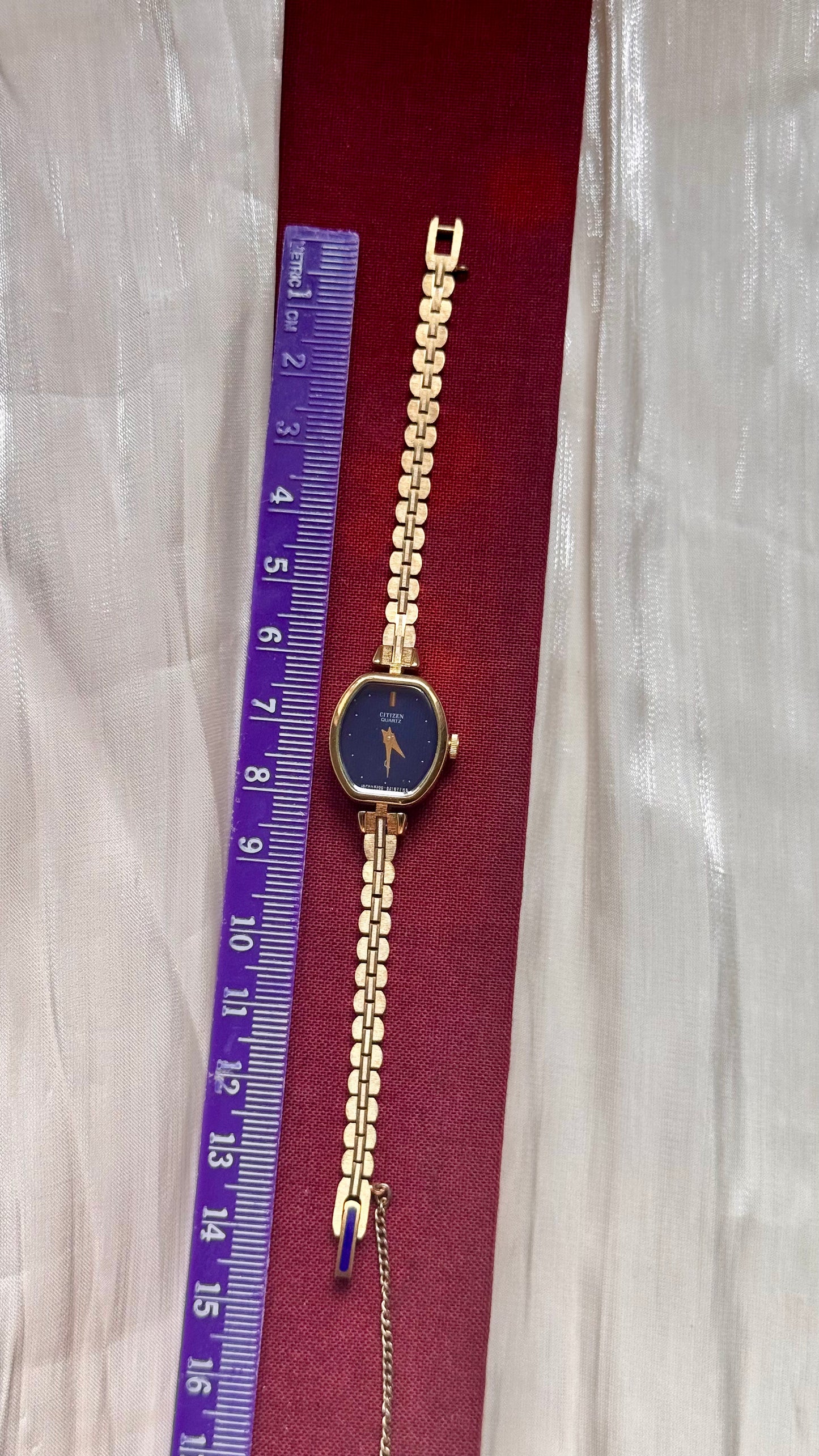 Citizen CQ Vintage Watch - Gold Plated - For petite wrists