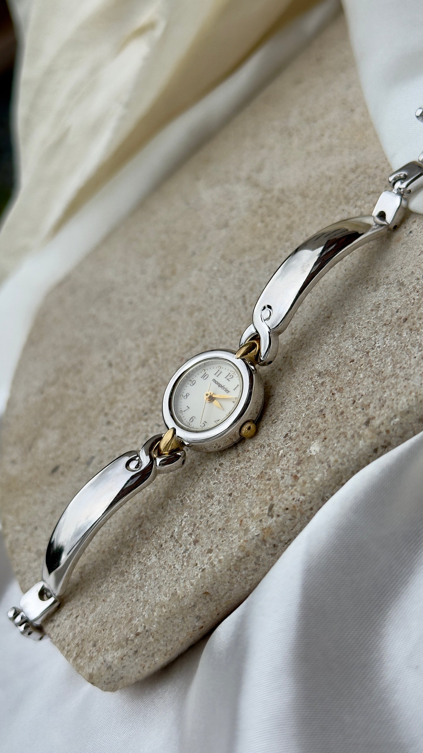 Monpérier - Ricoh Vintage Watch 1990s