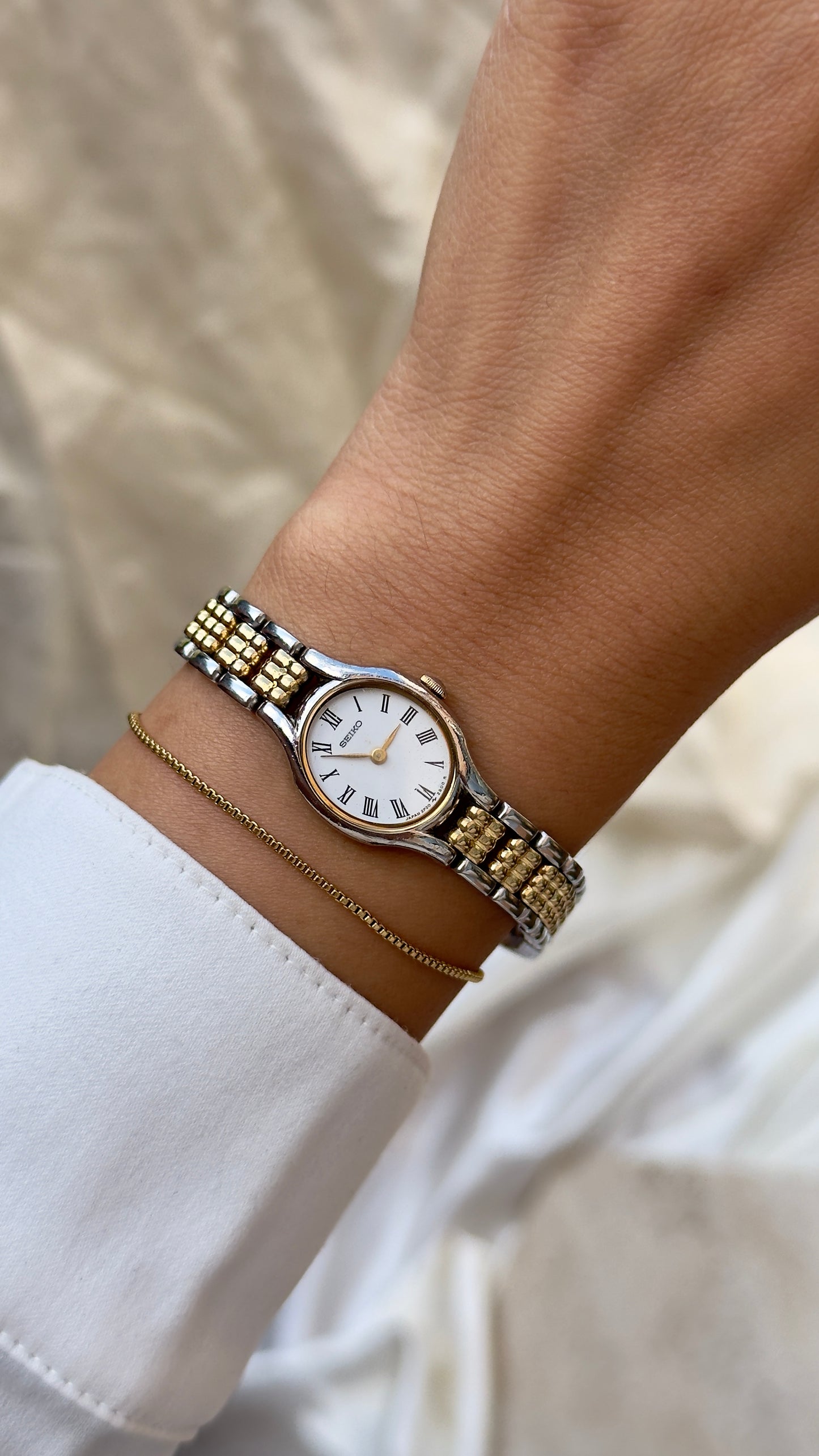 1990 Seiko Vintage Watch Oval Dial