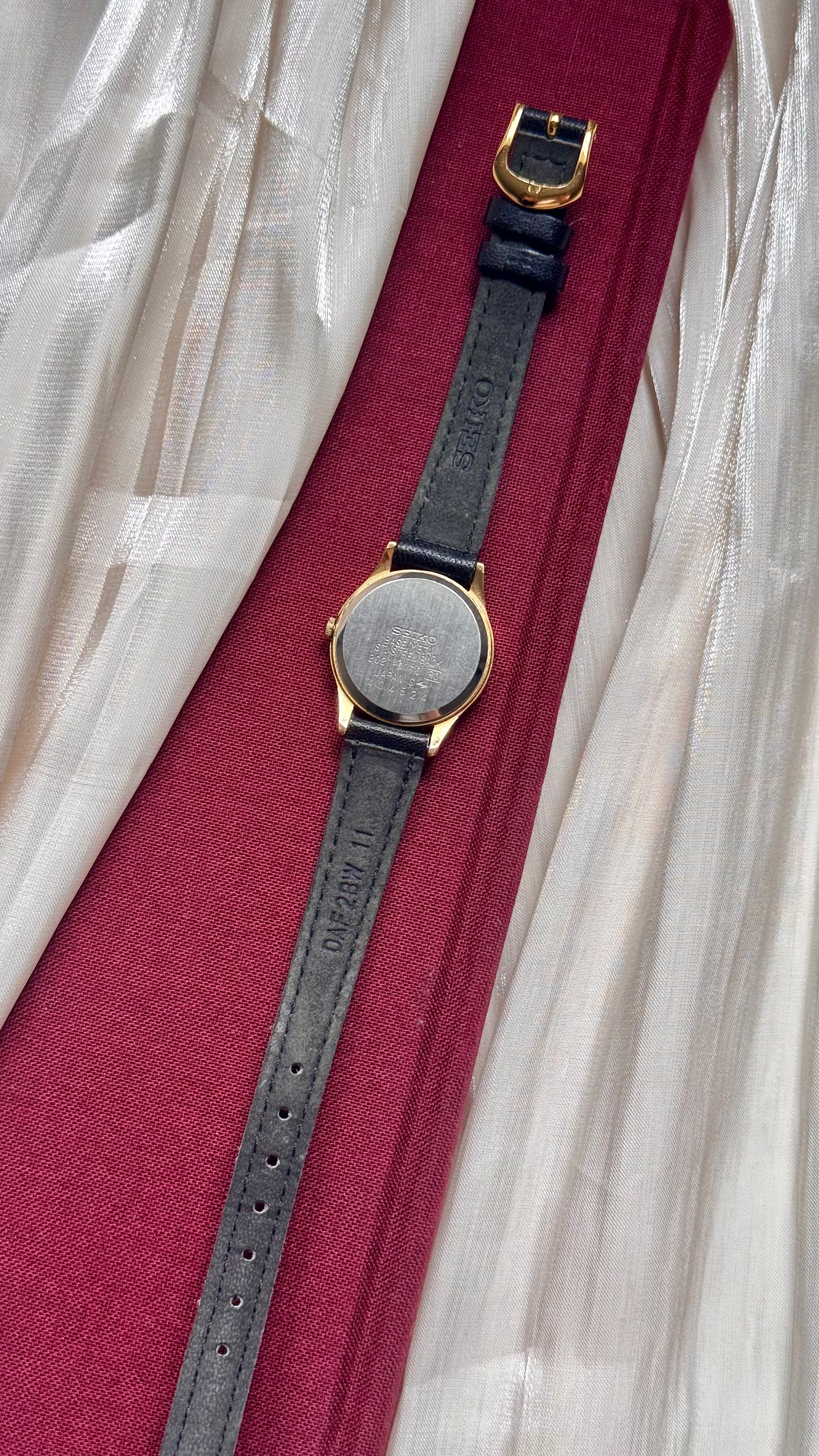 Seiko Vintage Watch 1994 - Original Buckle and Leather