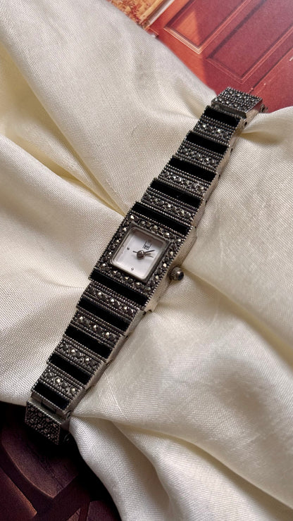 Heel Vintage Watch - Onyx with Marcasite