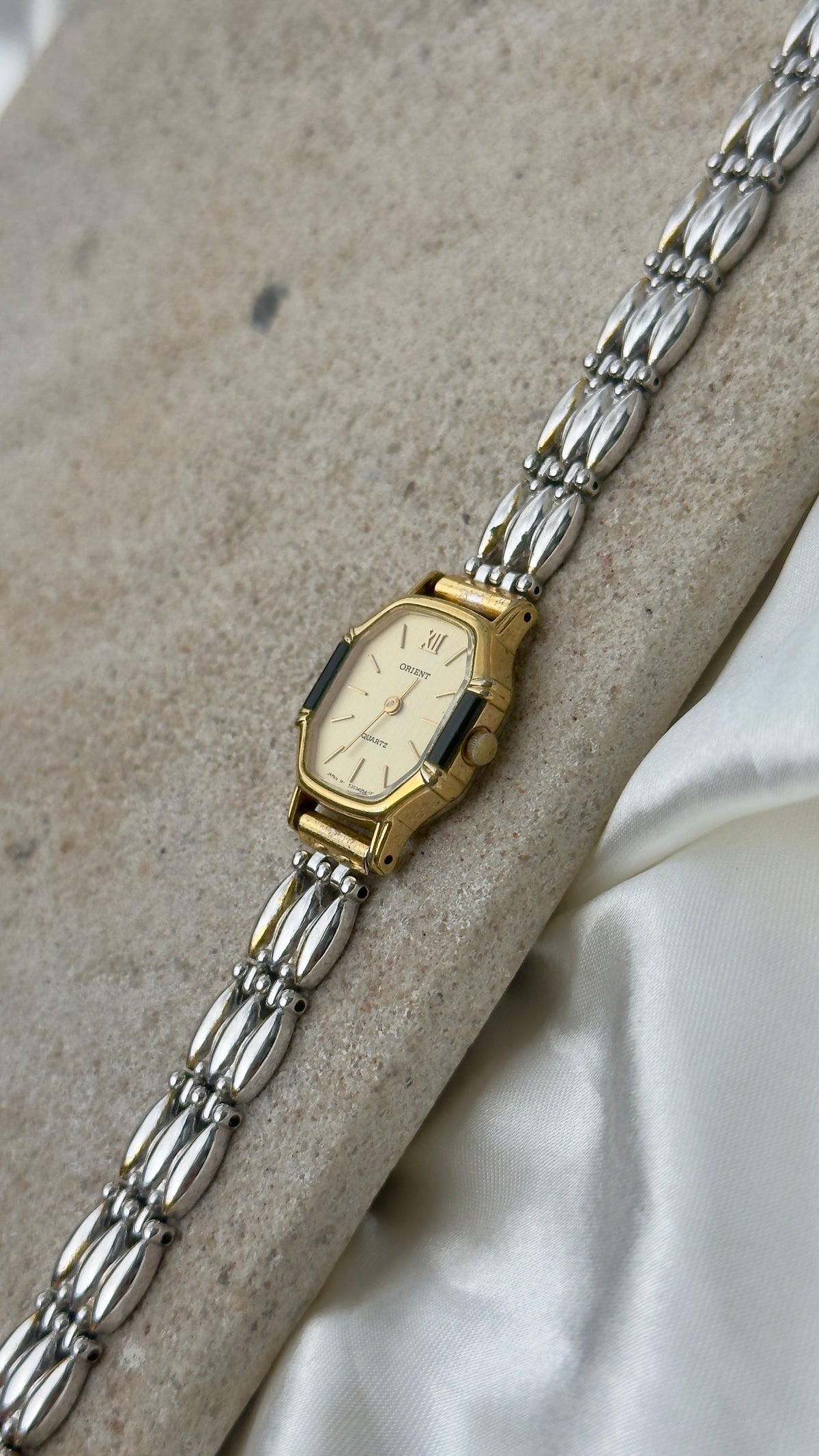 ORIENT vintage watch - gold plated and onyx case
