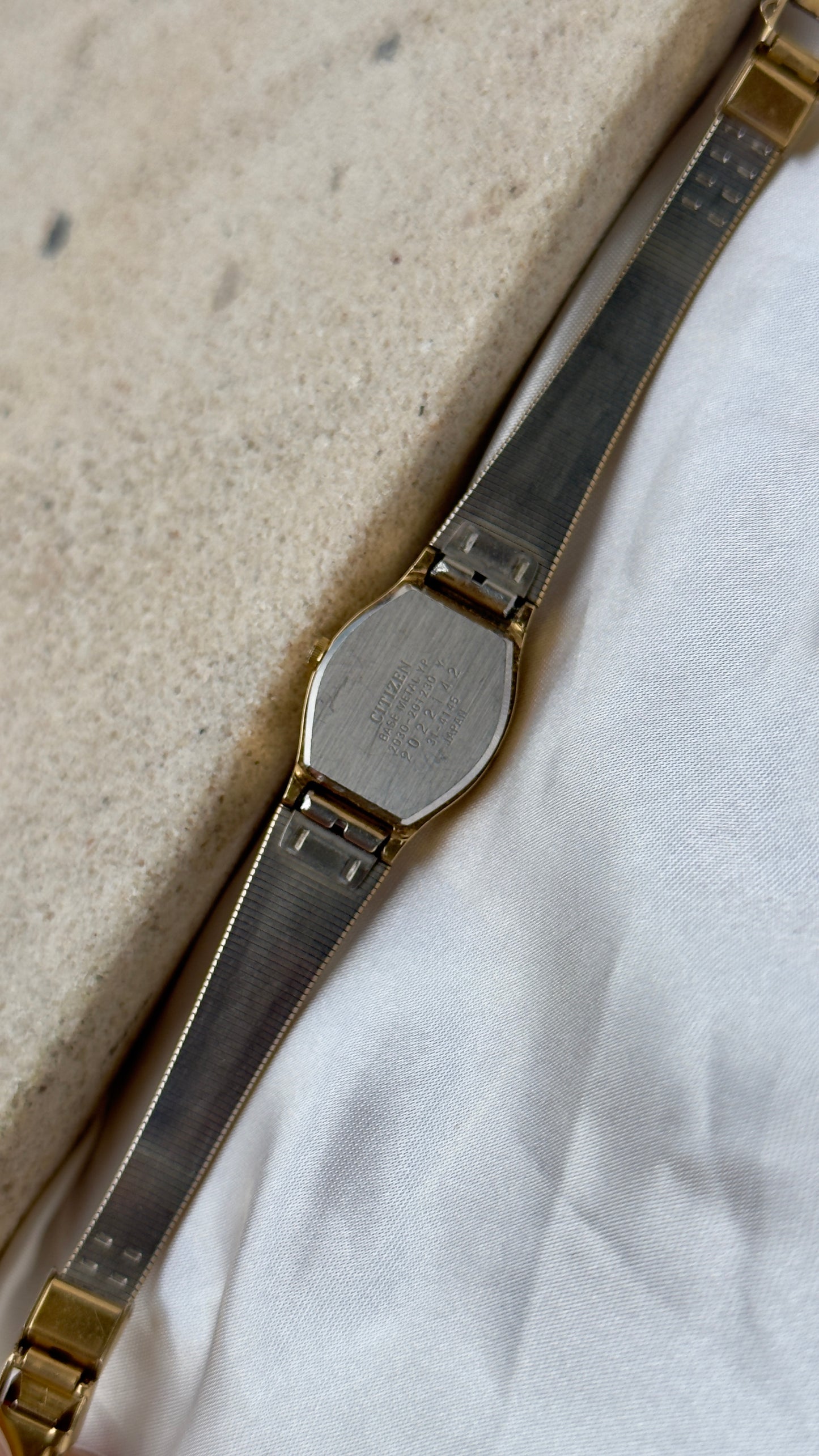 1982 Classic Citizen Vintage Watch - 18ct Gold Plated