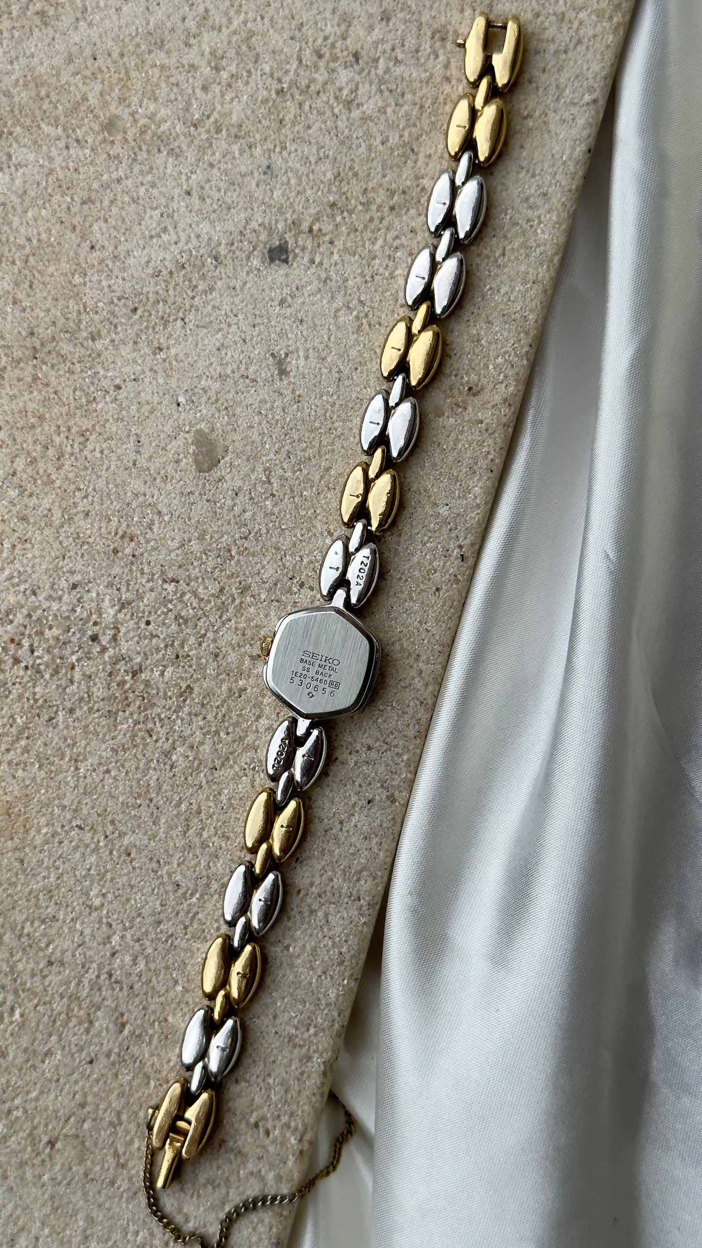1995 Seiko Art Deco vintage watch