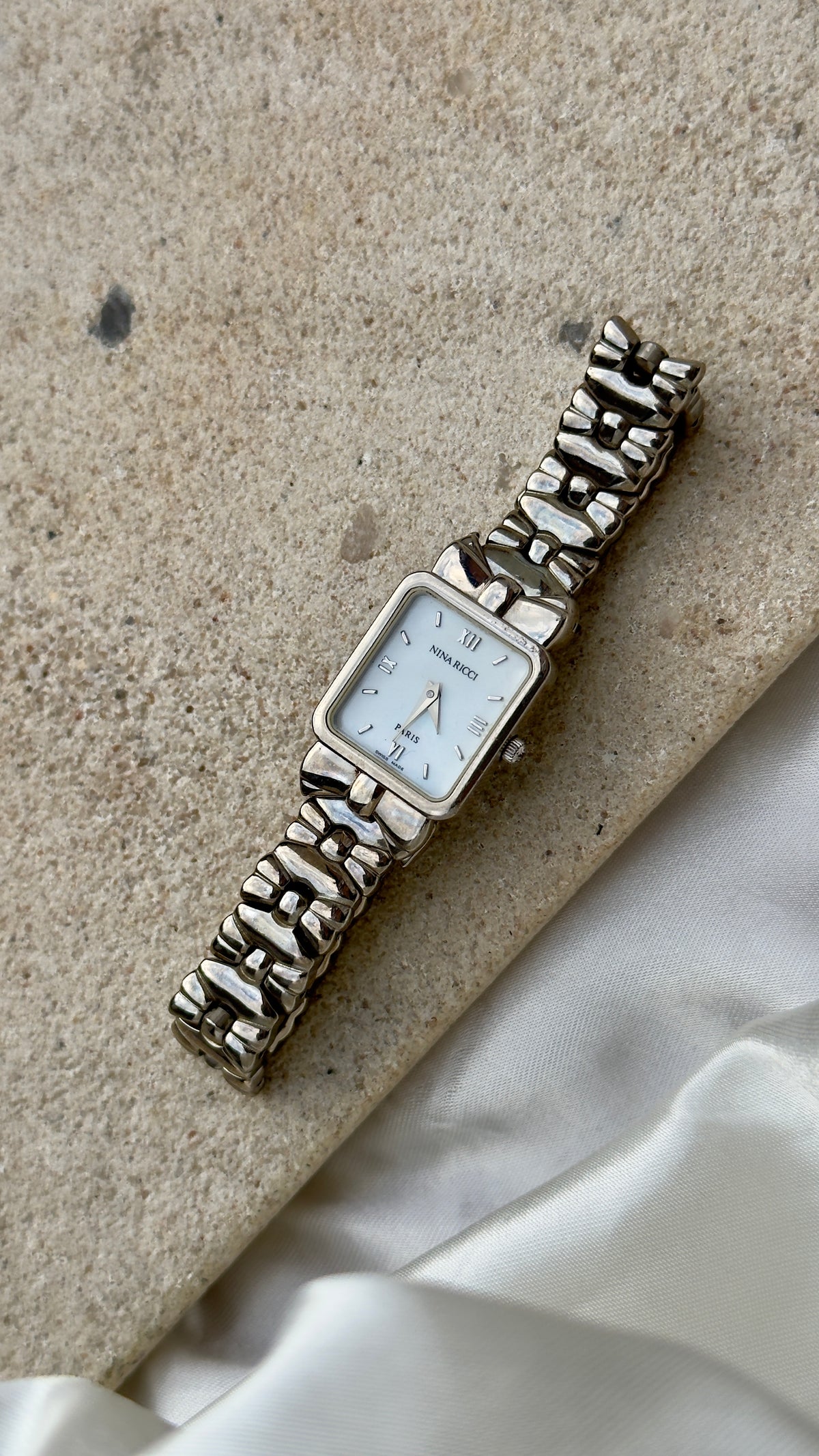 Nina Ricci vintage watch - Mother of Pearl dial