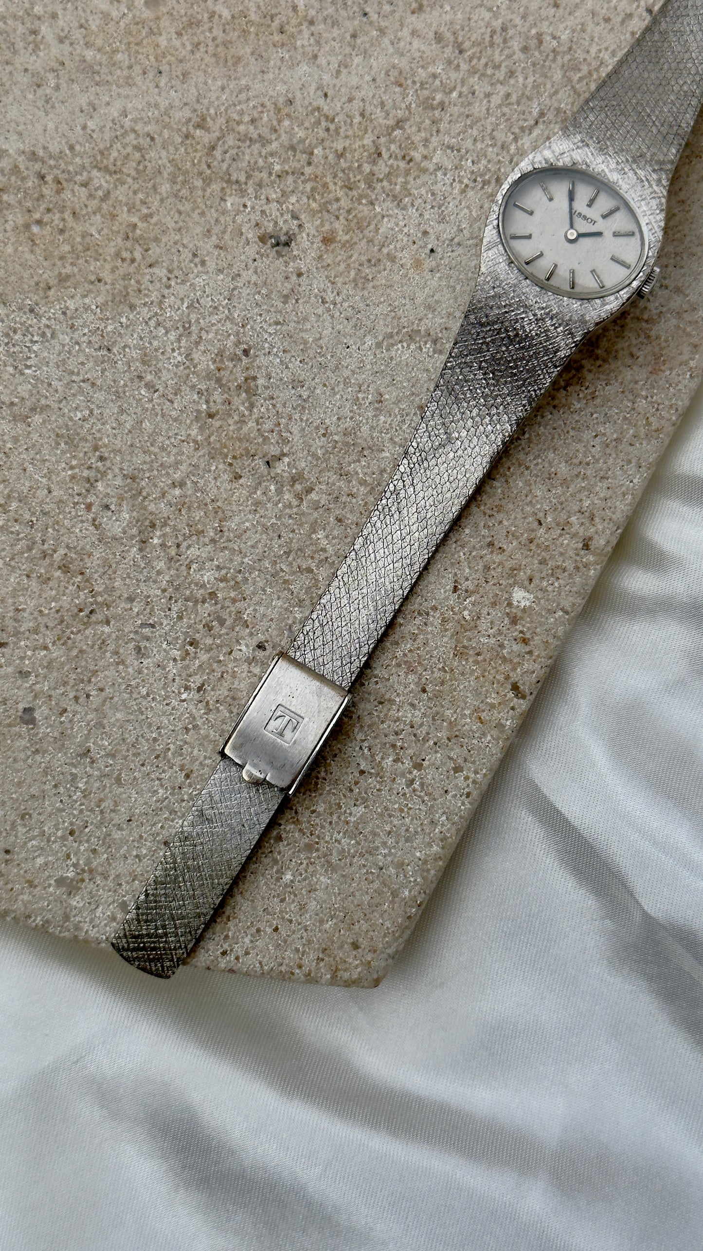 Tissot Vintage Watch 1970s - Manual Wind