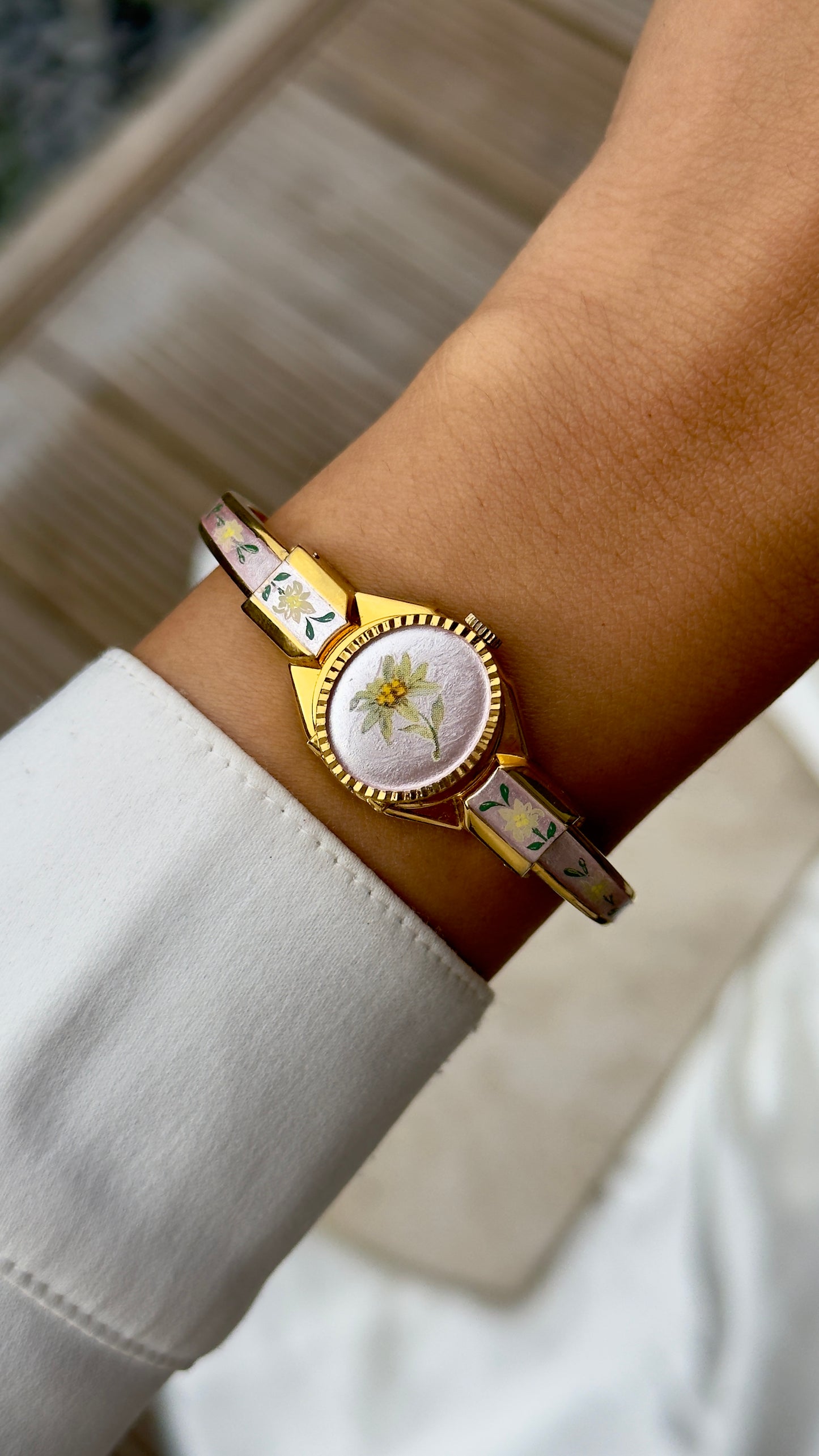 Hanowa Peekaboo vintage watch