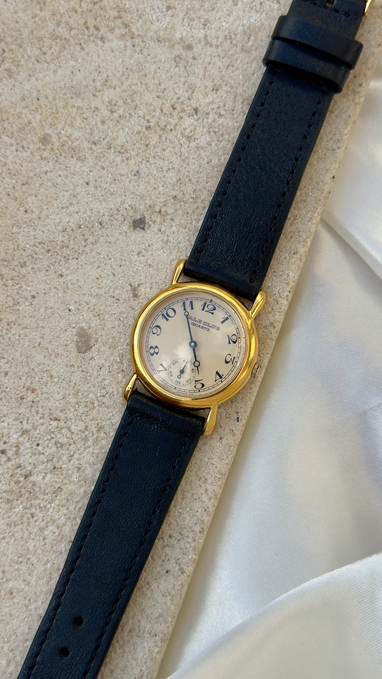 ORIENT Vintage Watch 1980s - gold plated, handmade leather