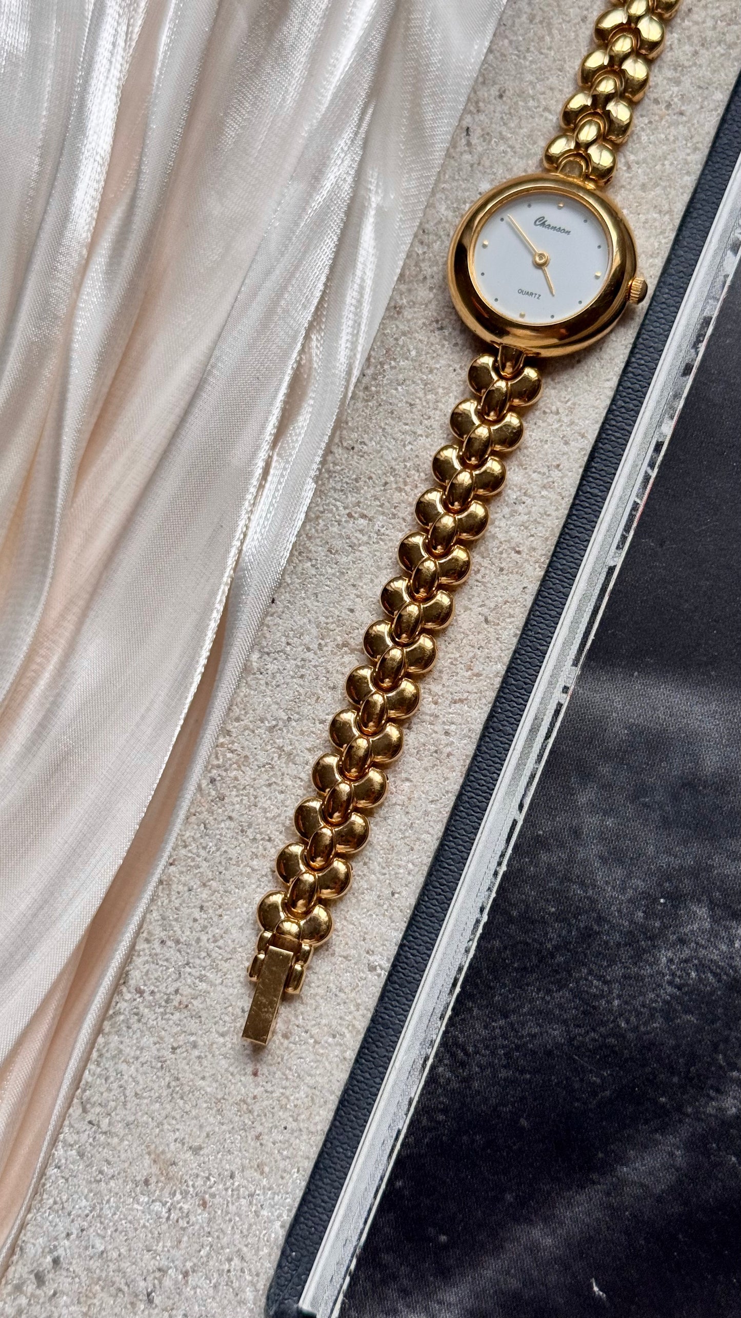 Chanson vintage watch