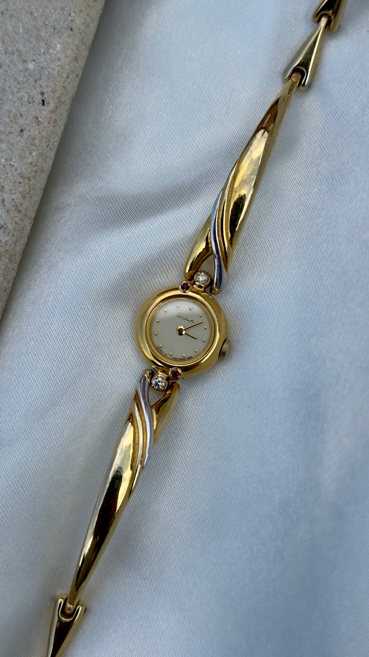 Dana ORIENT Vintage Watch 1990s - Diamonds and Rubies