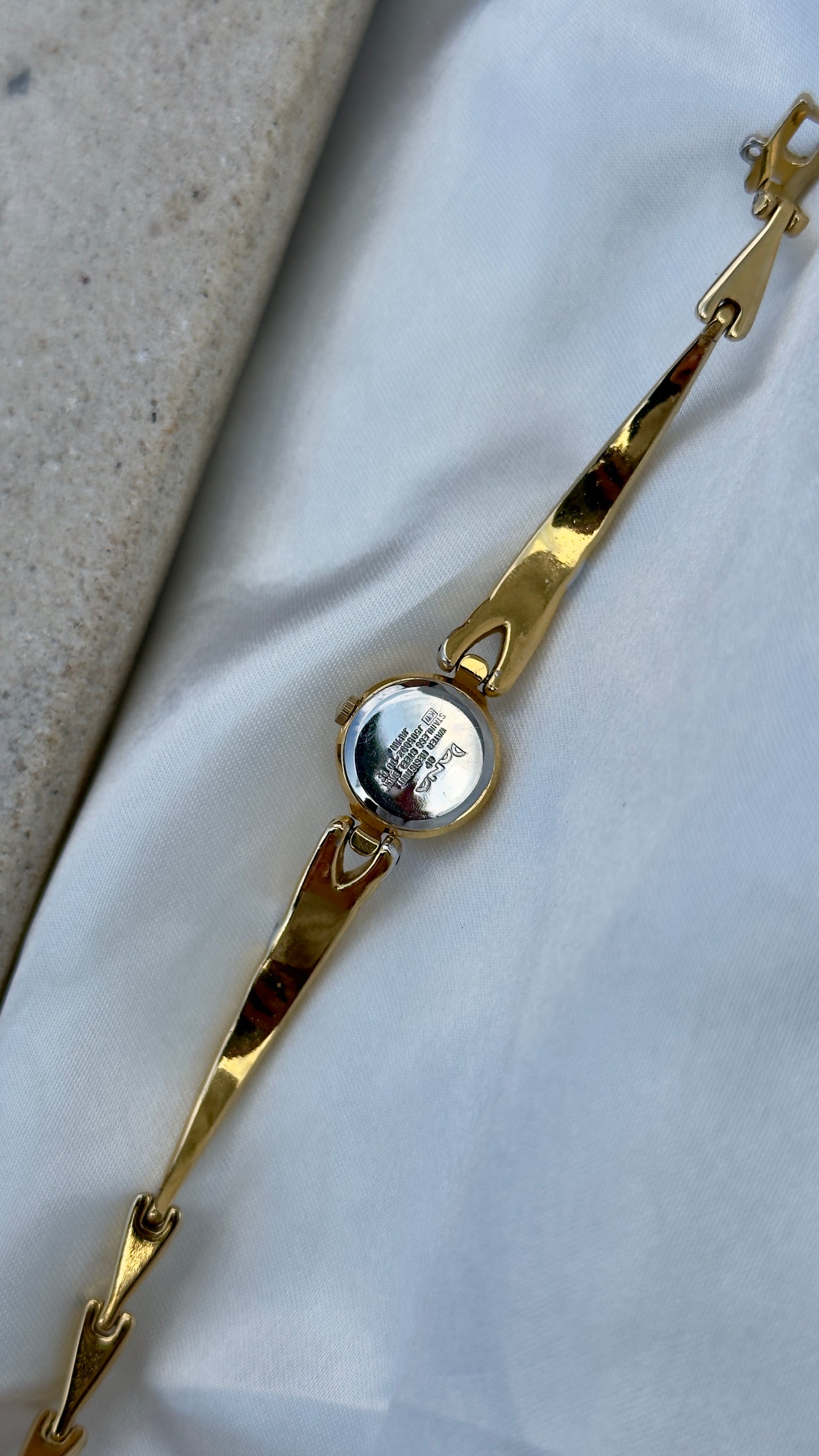 Dana ORIENT Vintage Watch 1990s - Diamonds and Rubies