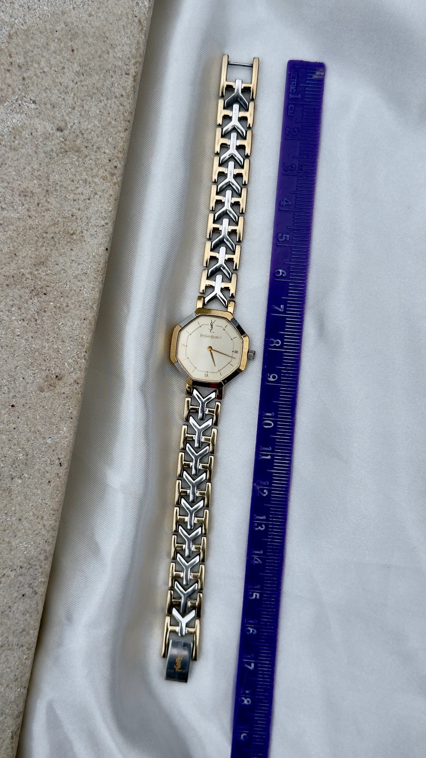 Classic Yves Saint Laurent vintage watch (YSL) 1990 - near mint