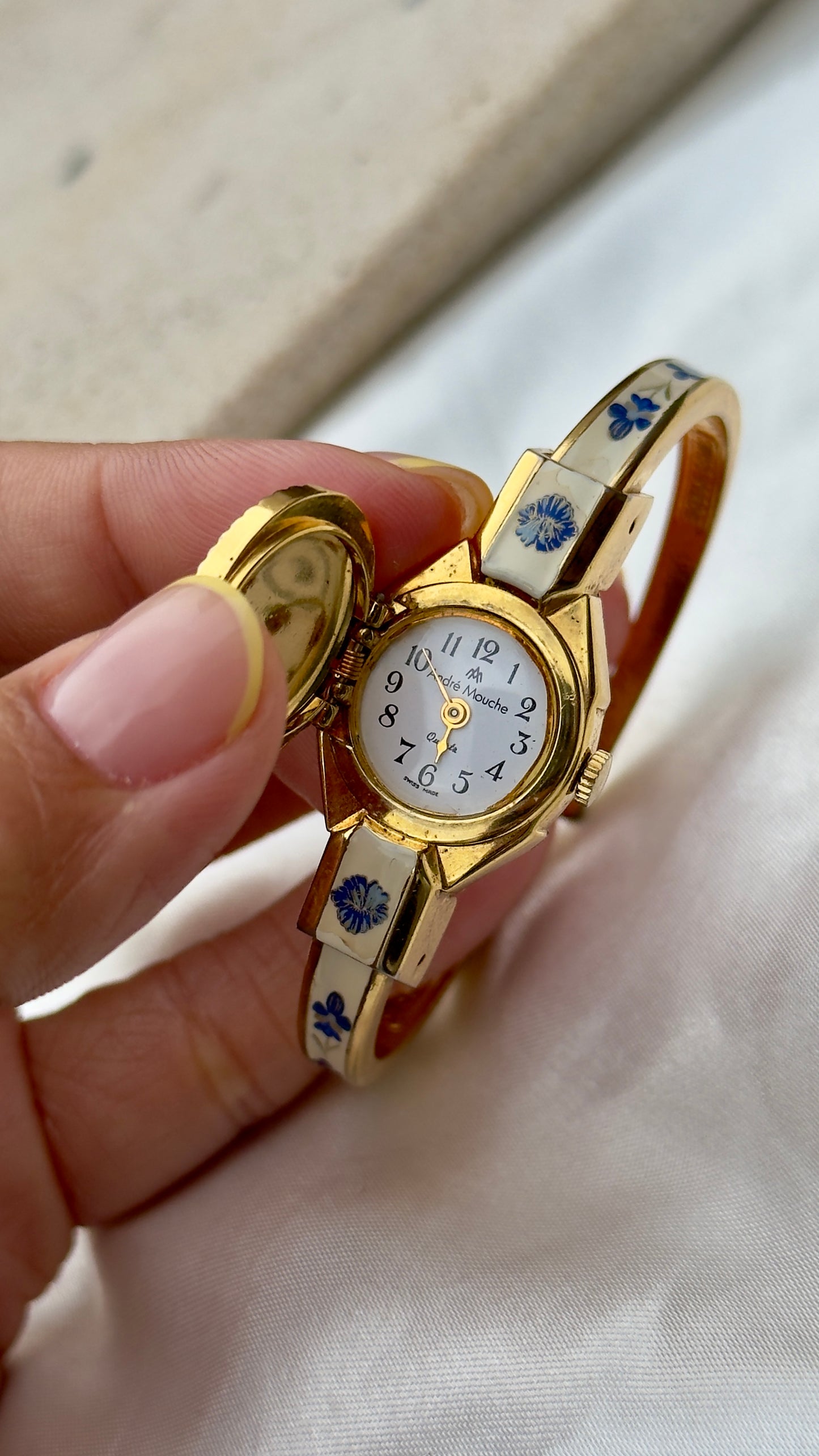 Andre Mouche Peekaboo vintage watch