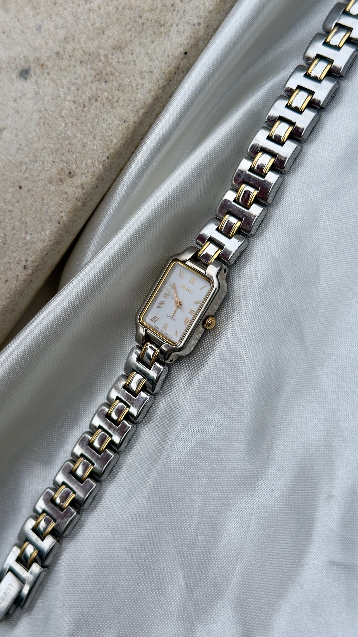 Near Mint Seiko Lucent Vintage Watch 1993