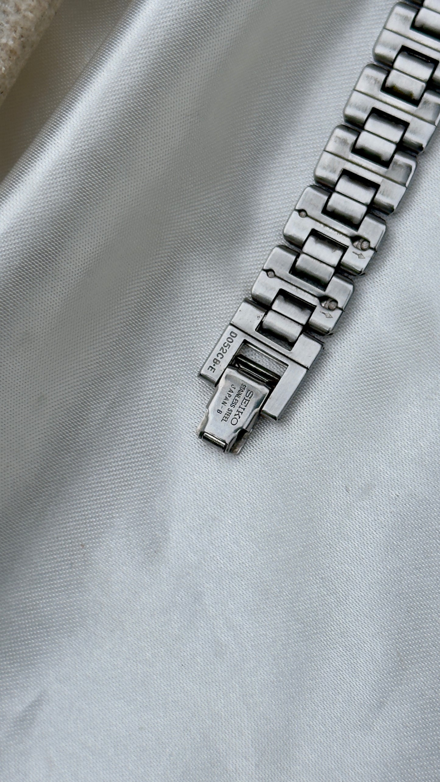 Near Mint Seiko Lucent Vintage Watch 1993
