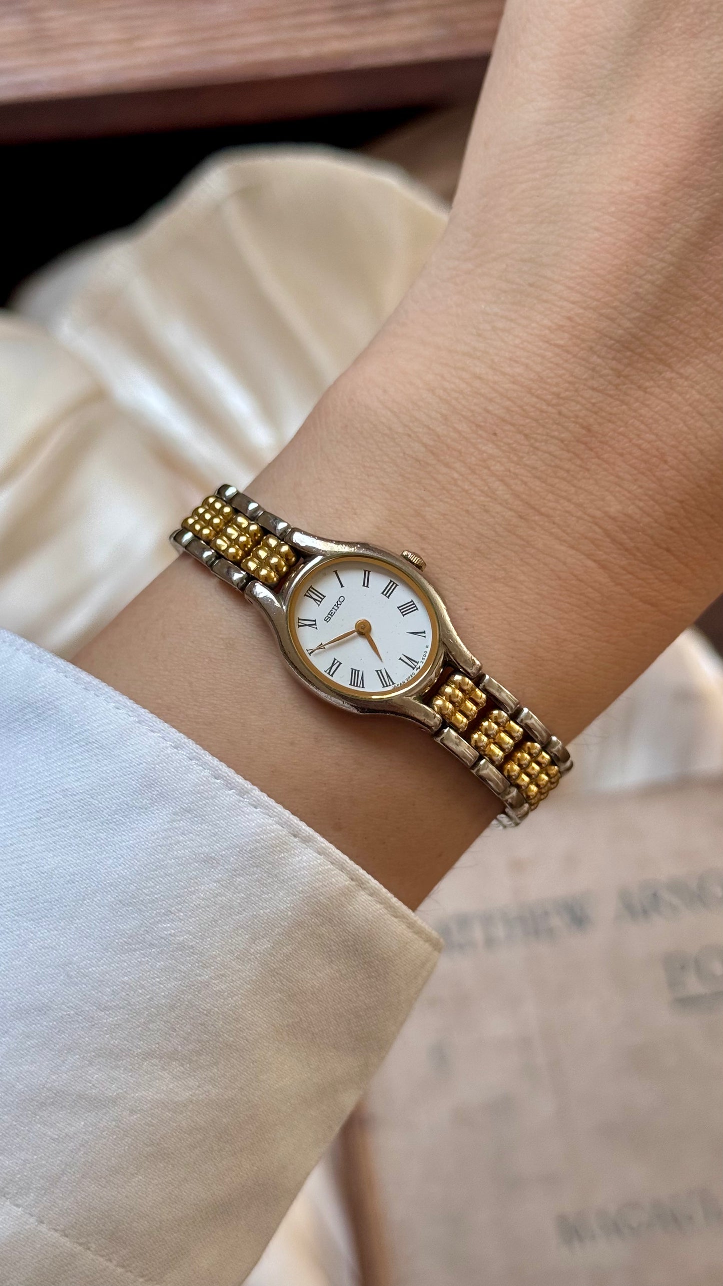 2000 Vintage Seiko Watch - Oval Dial