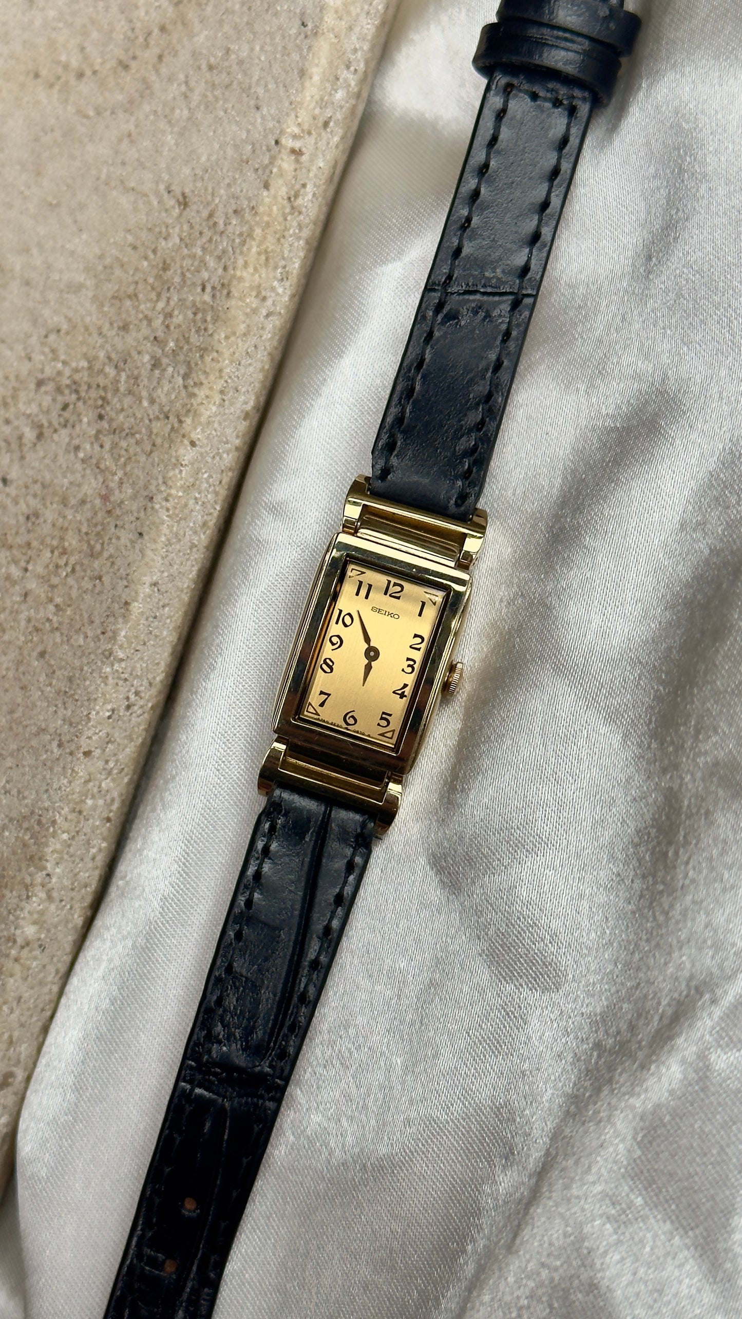 Super Rare Vintage Seiko Tank Watch 1995
