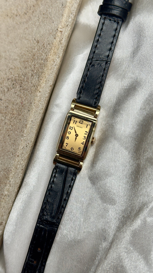 Super Rare Vintage Seiko Tank Watch 1995