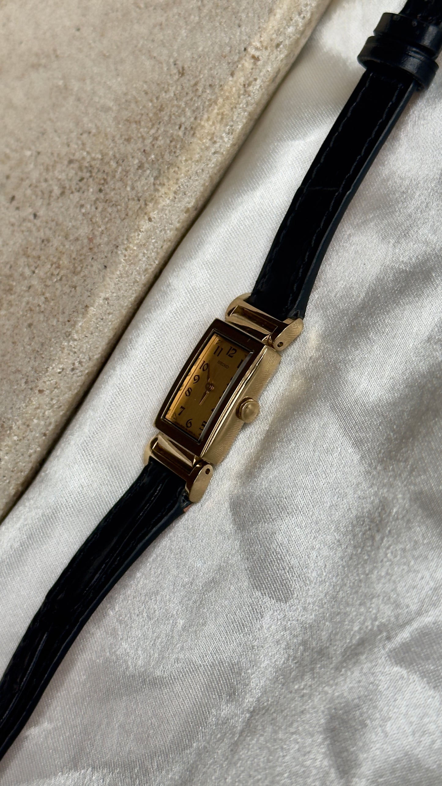 Super Rare Vintage Seiko Tank Watch 1995