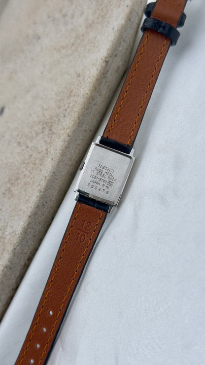 Vintage Seiko Women's Watch 1985 - genuine leather