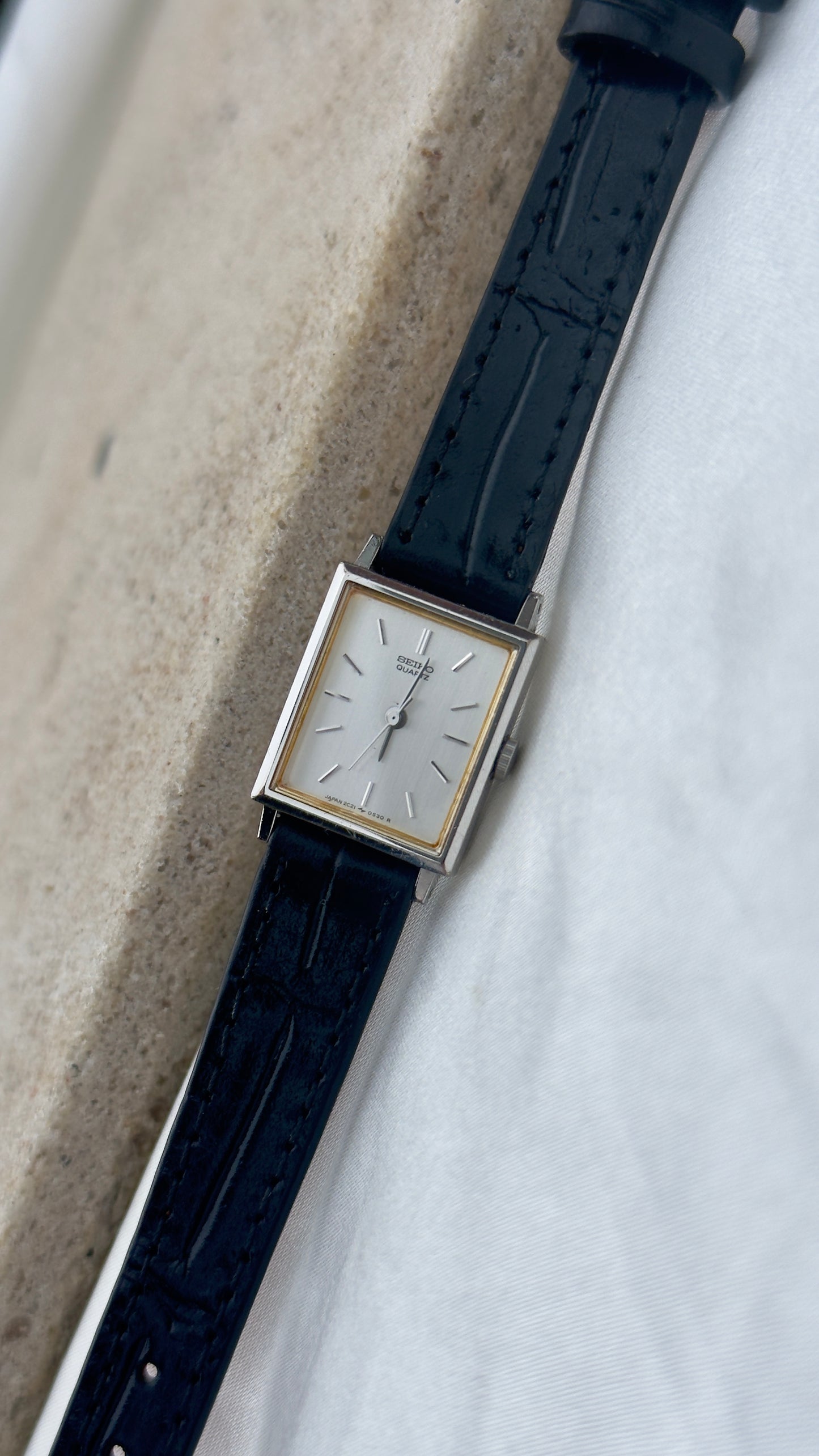 Vintage Seiko Women's Watch 1985 - genuine leather