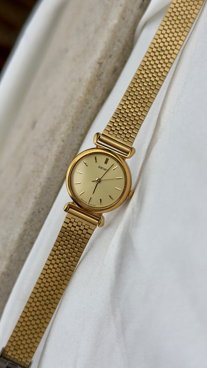 Mint Conditiion Seiko Mesh Bracelet Vintage Watch 1996 - Champagne Dial