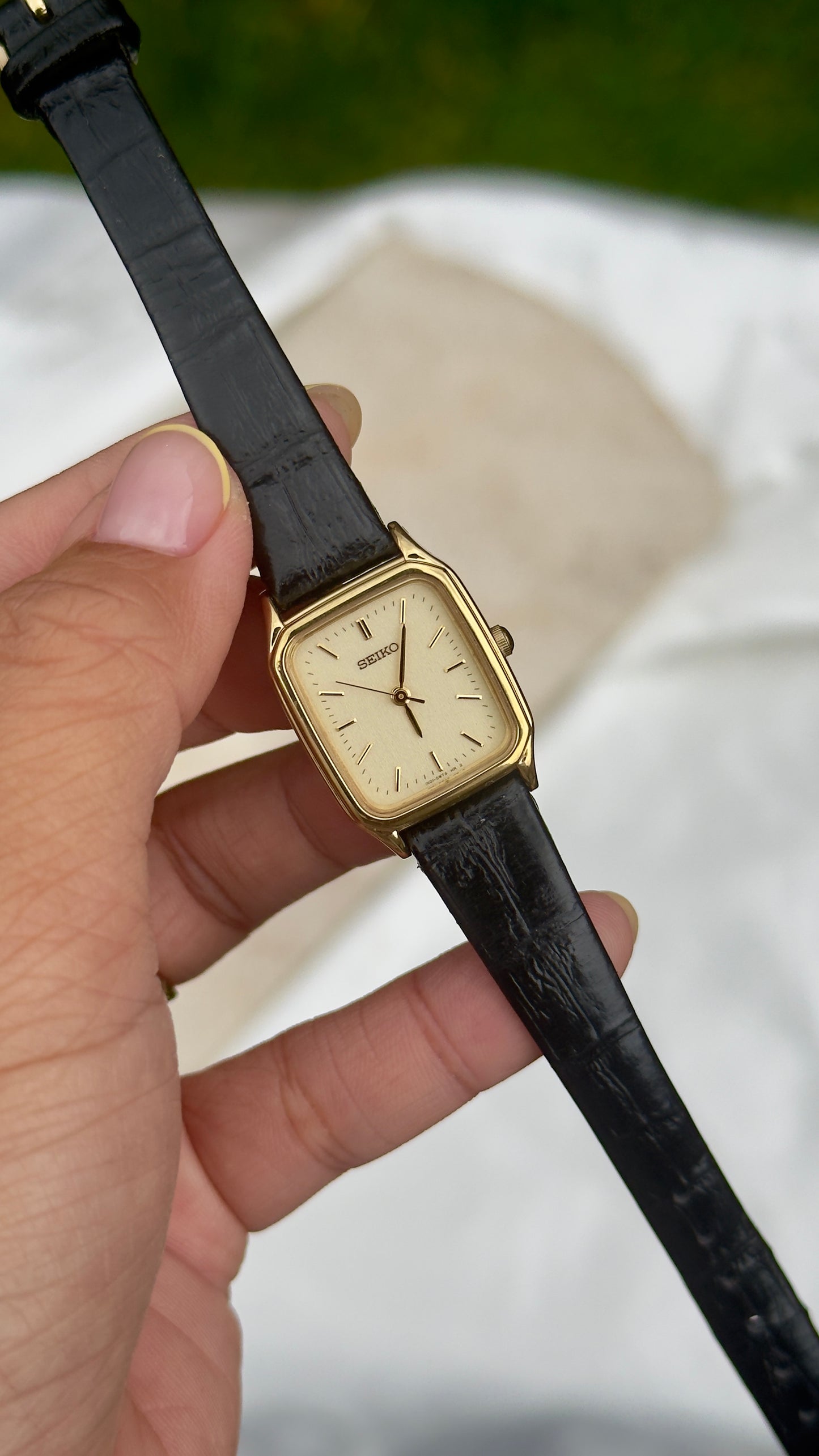 Vintage Seiko Women's Watch 2002 - original leather
