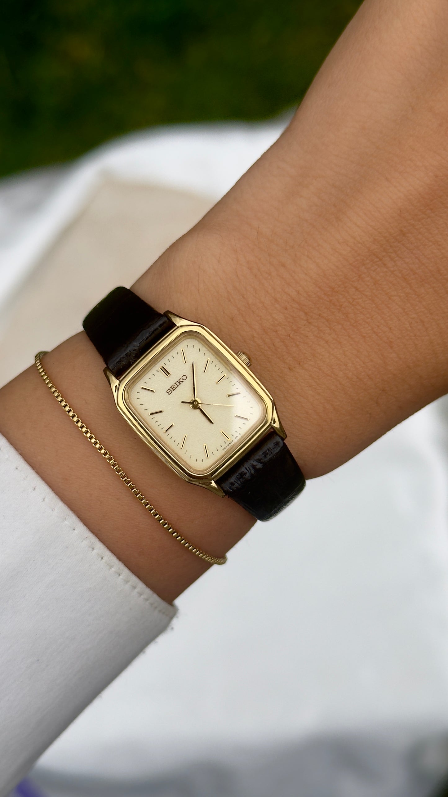 Vintage Seiko Women's Watch 2002 - original leather