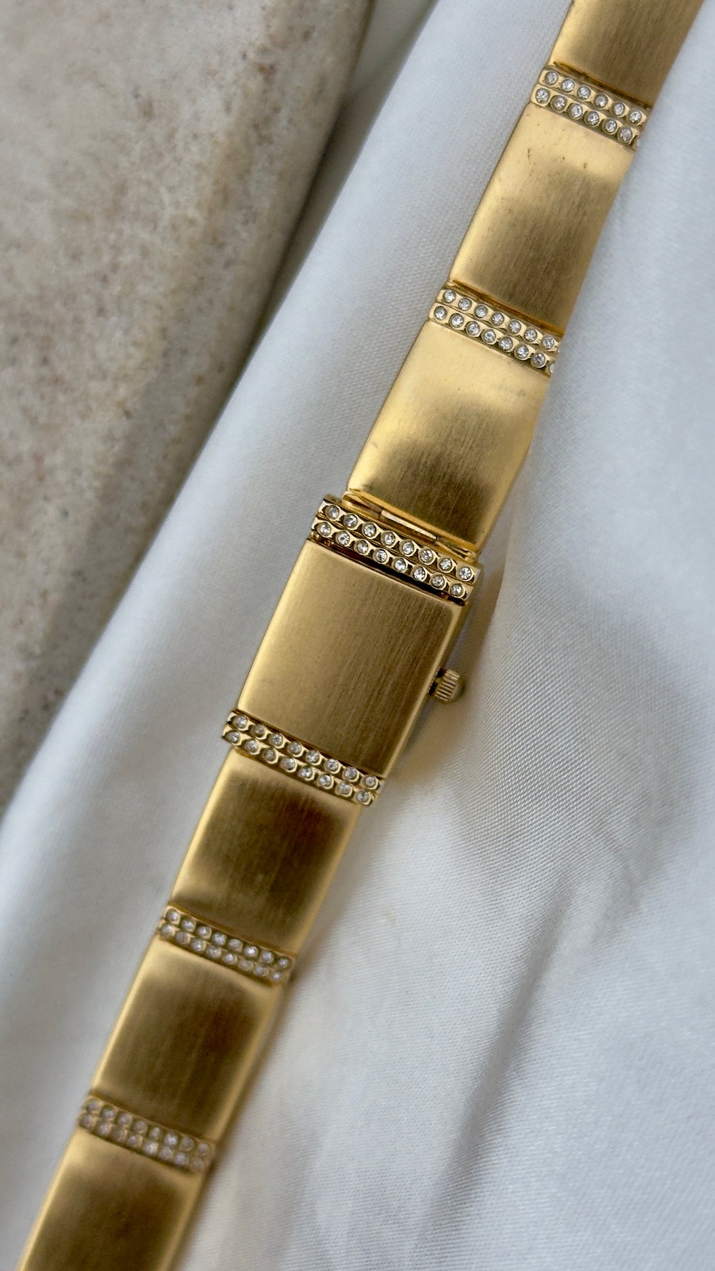 Vintage Peek-a-boo Heel Watch