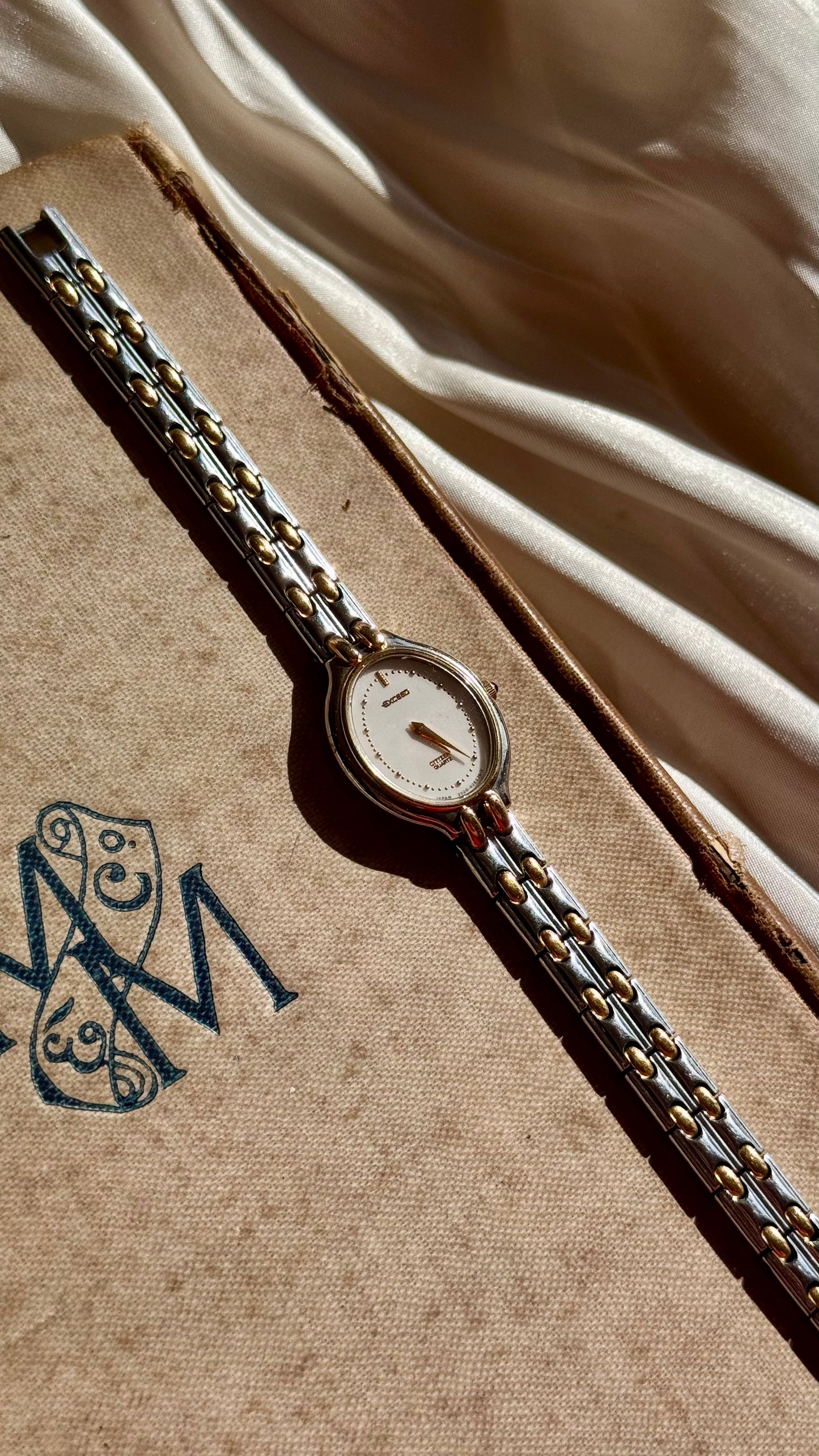 1998 Vintage Citizen Exceed Watch - Ultra Slim