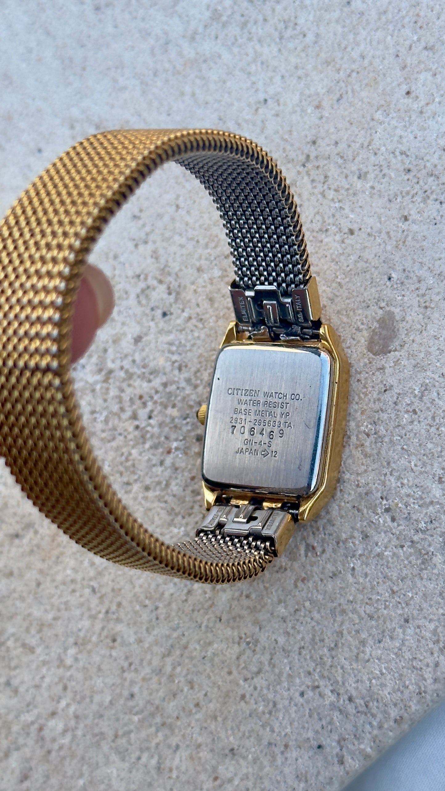 Citizen Forma Vintage Tank Watch 1987 - Gold plated, stretch band
