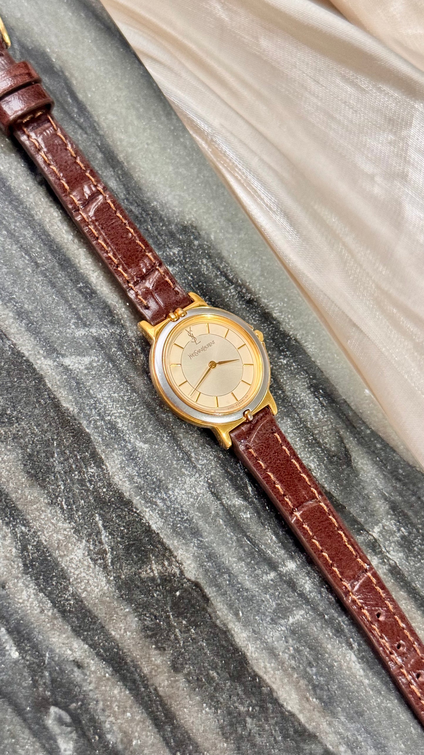 Yves Saint Laurent vintage watch (YSL) 1990s - Bespoke genuine leather