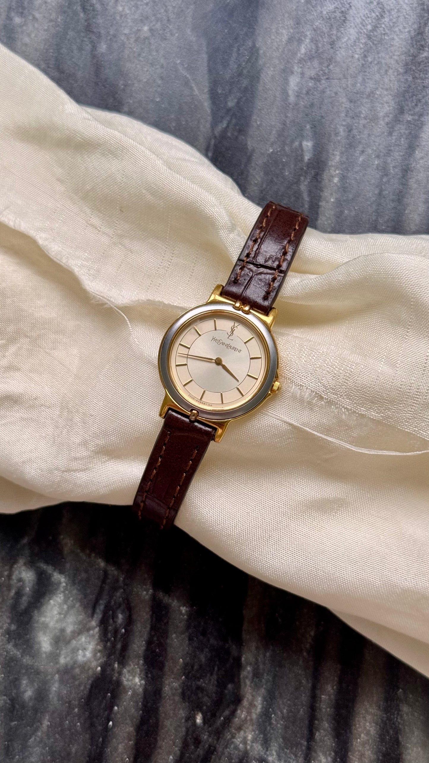 Yves Saint Laurent vintage watch (YSL) 1990s - Bespoke genuine leather