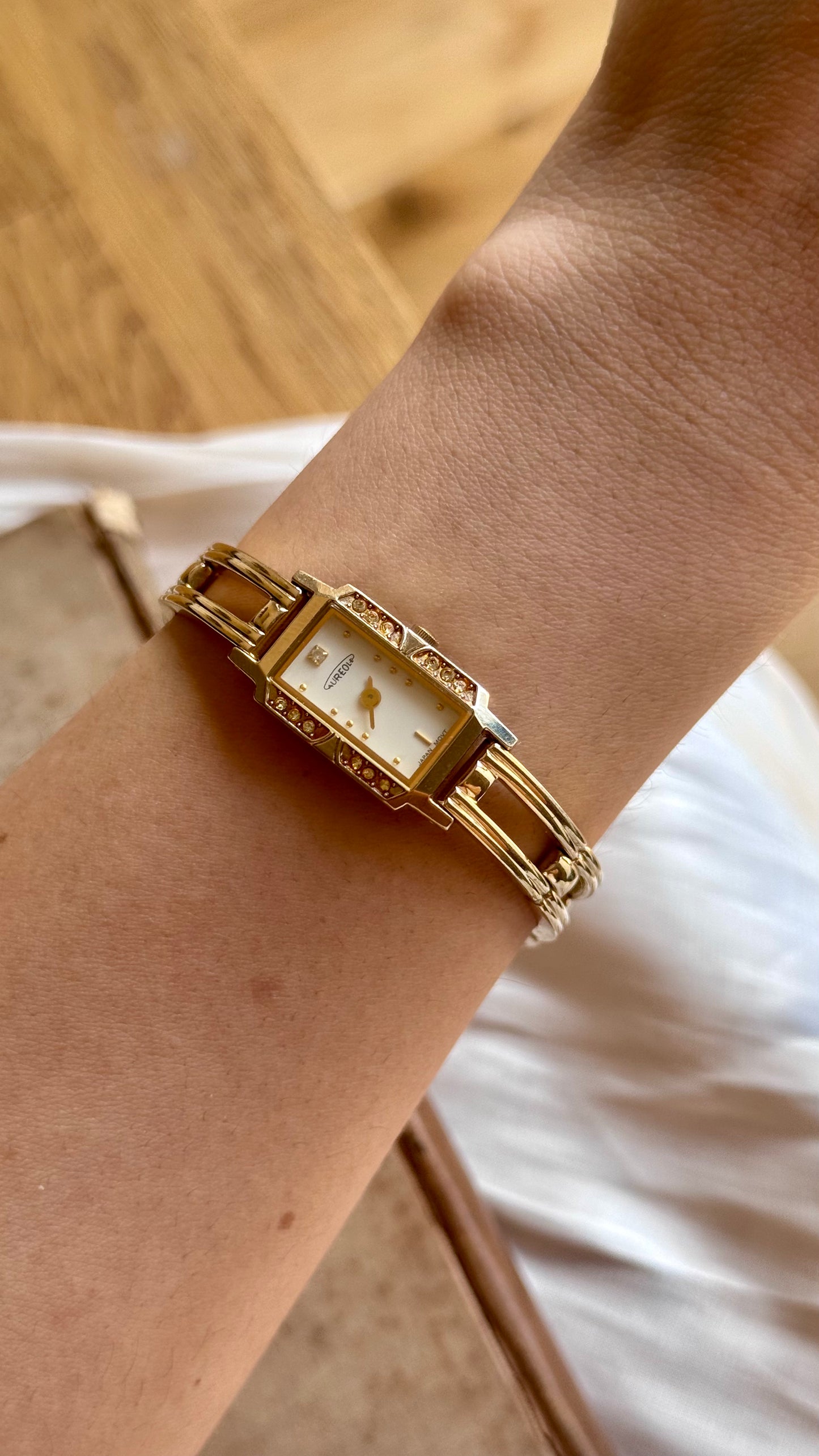 Aureole Vintage Watch - Gold Plated
