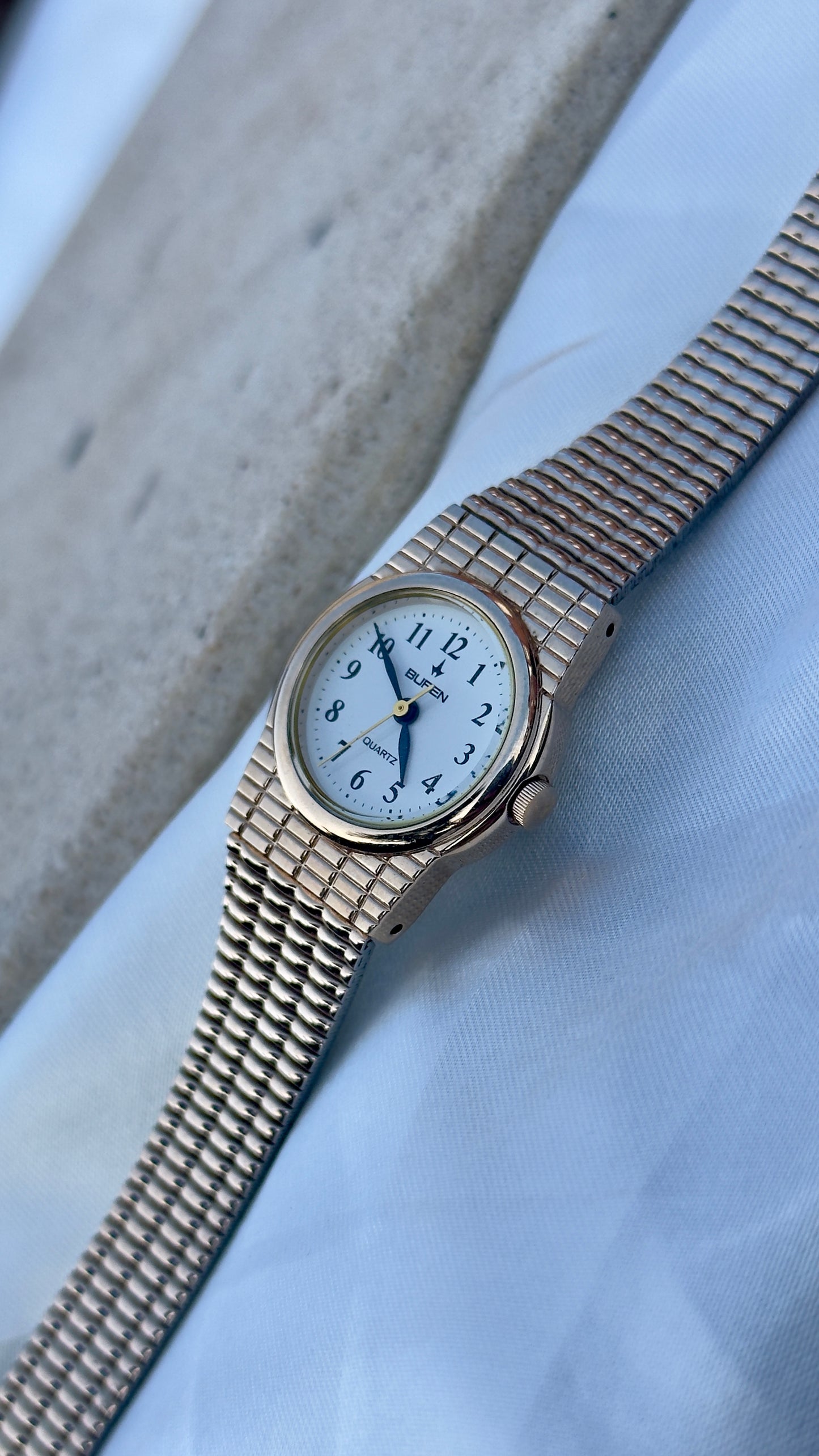 Buren Vintage Watch 1990s - Champagne gold plated